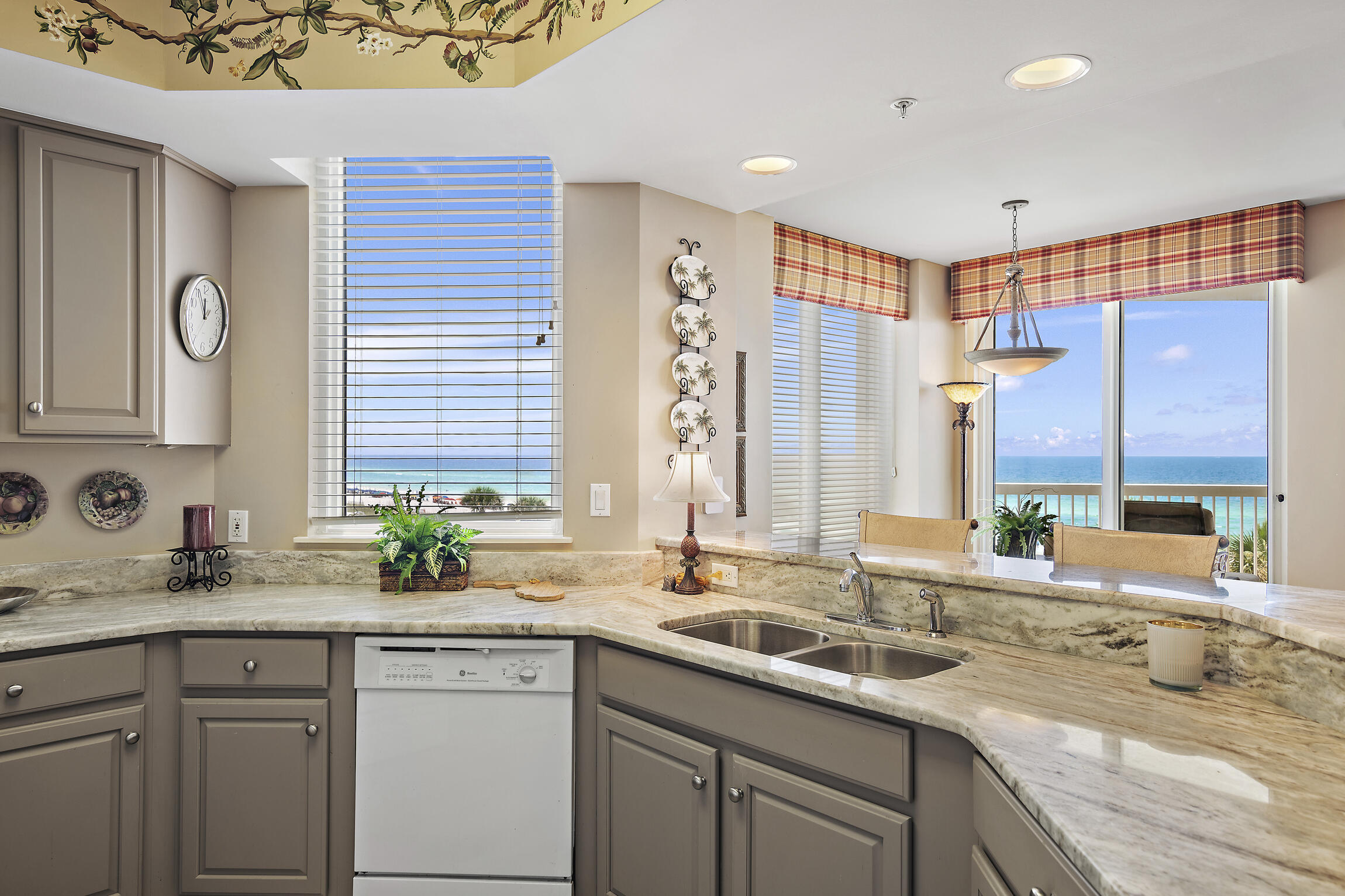 Silver Beach Towers - Residential
