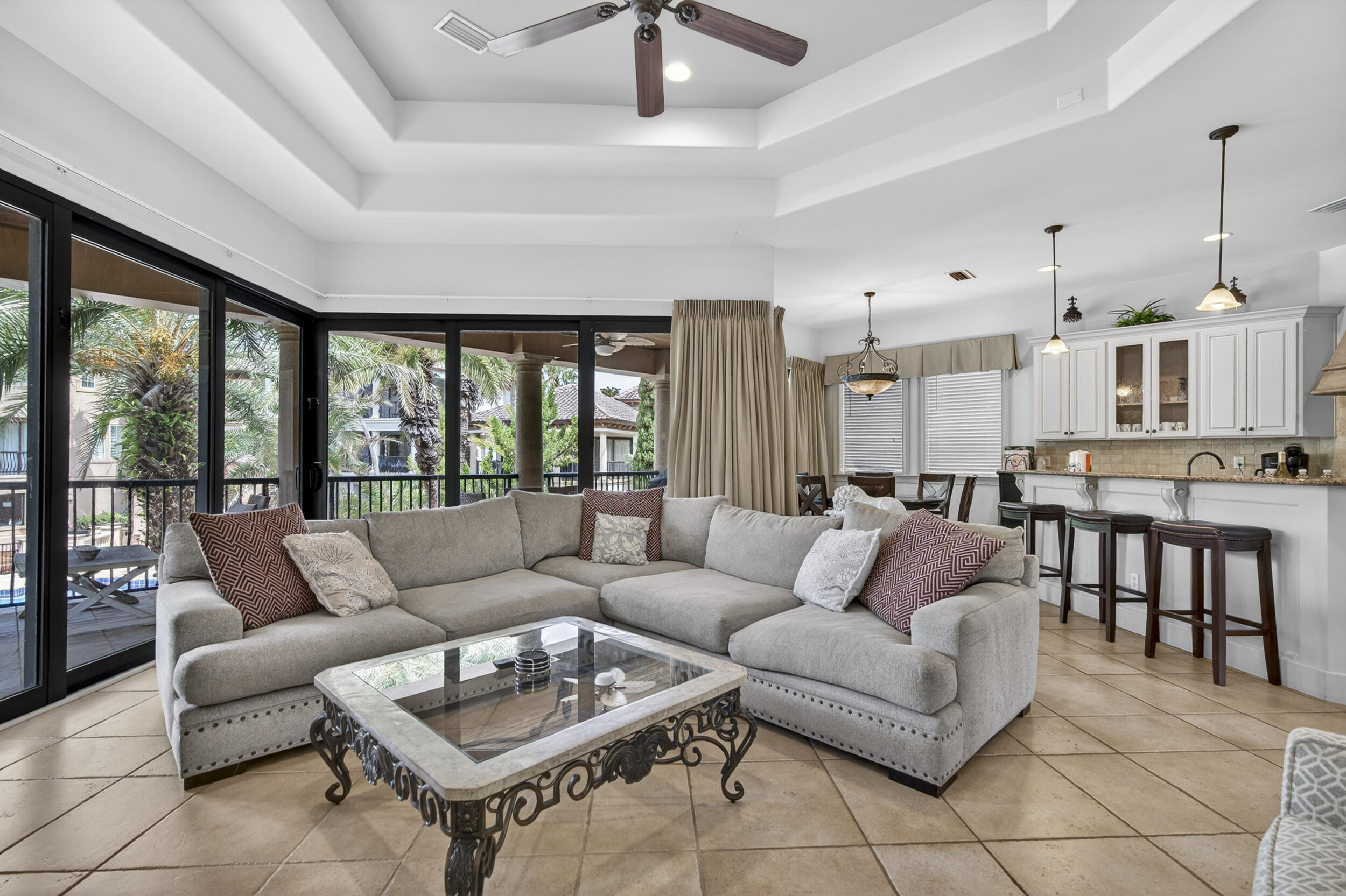 SAINT TROPEZ - Residential