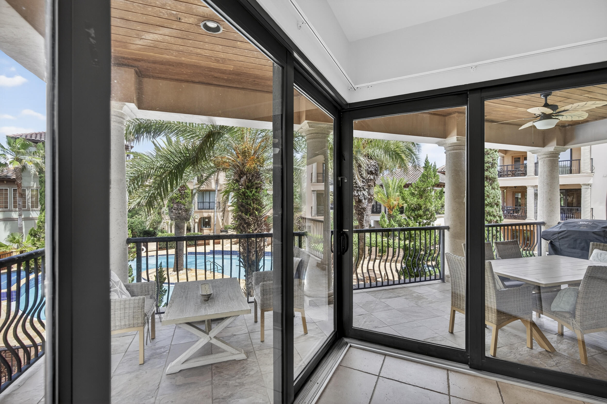 SAINT TROPEZ - Residential