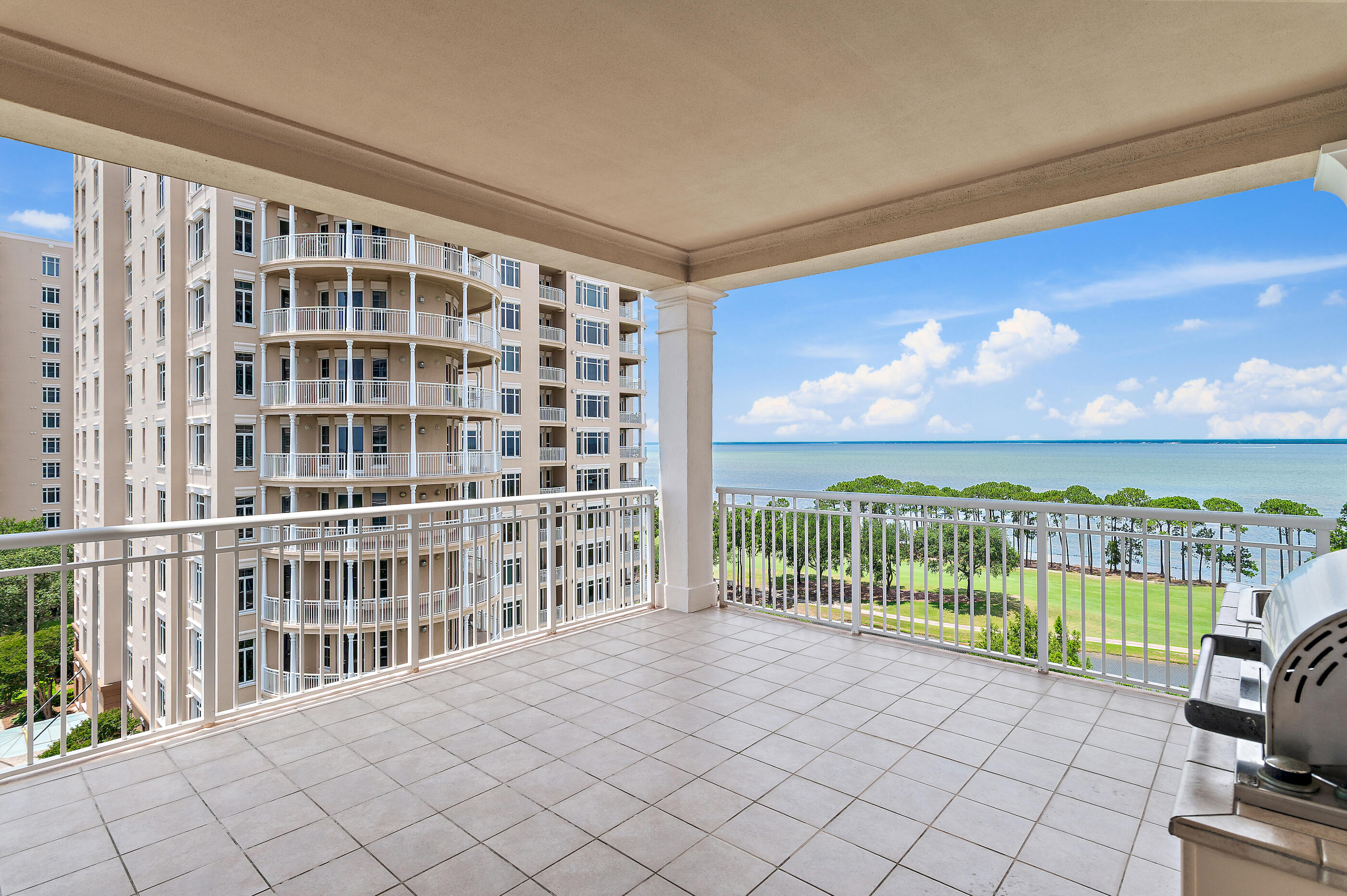 ONE WATER PLACE - Residential Lease