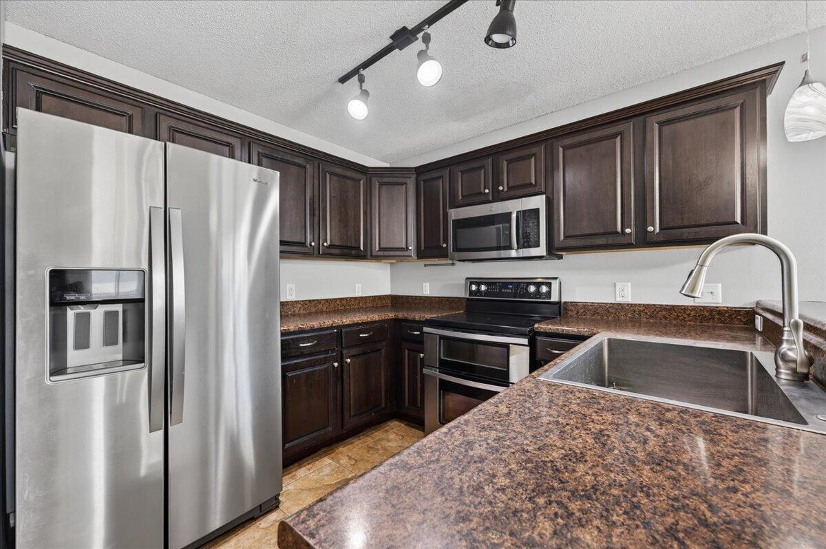 Stillwell Estates - Residential