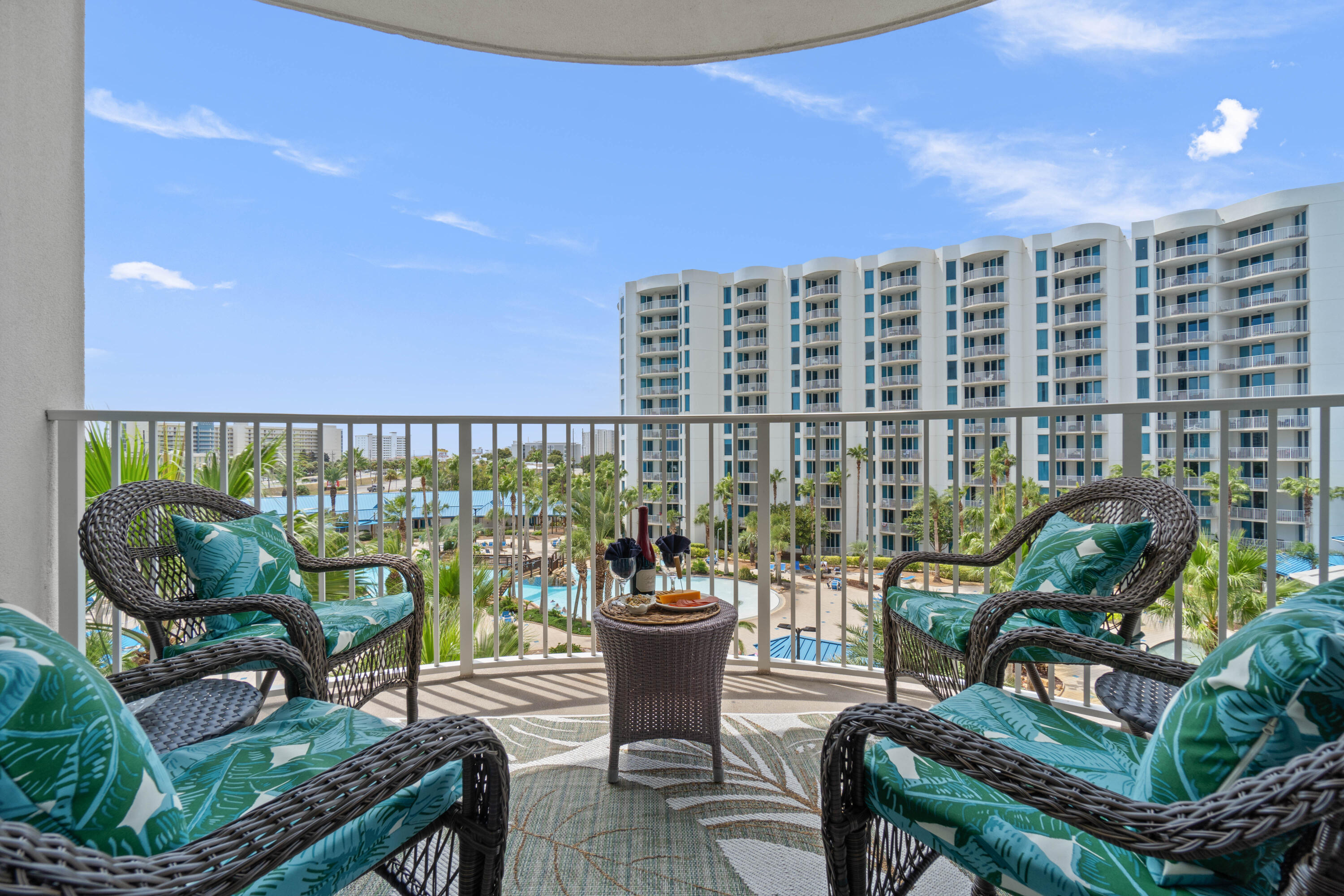 THE PALMS OF DESTIN - Residential