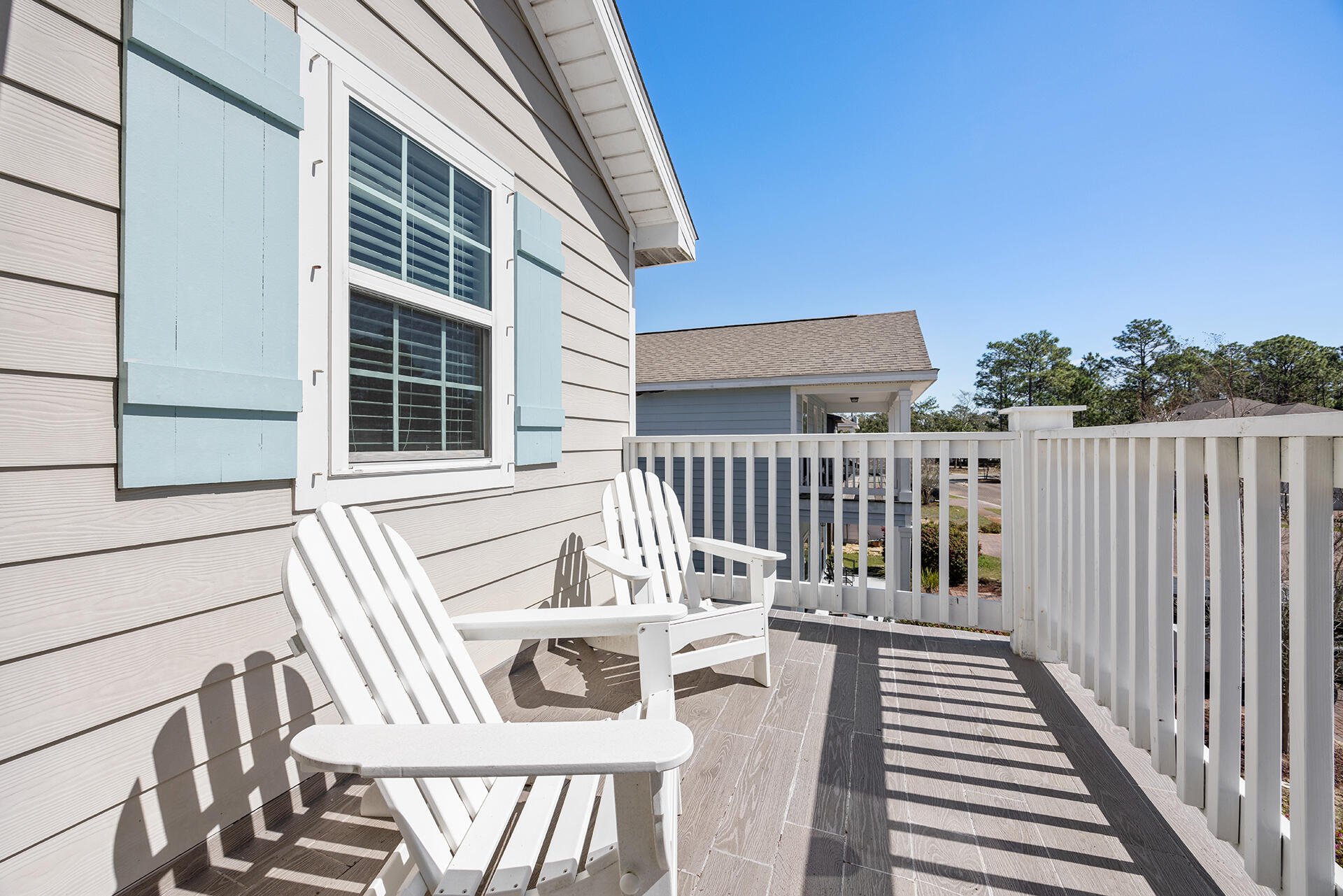 TRANQUILITY BY THE BAY - Residential