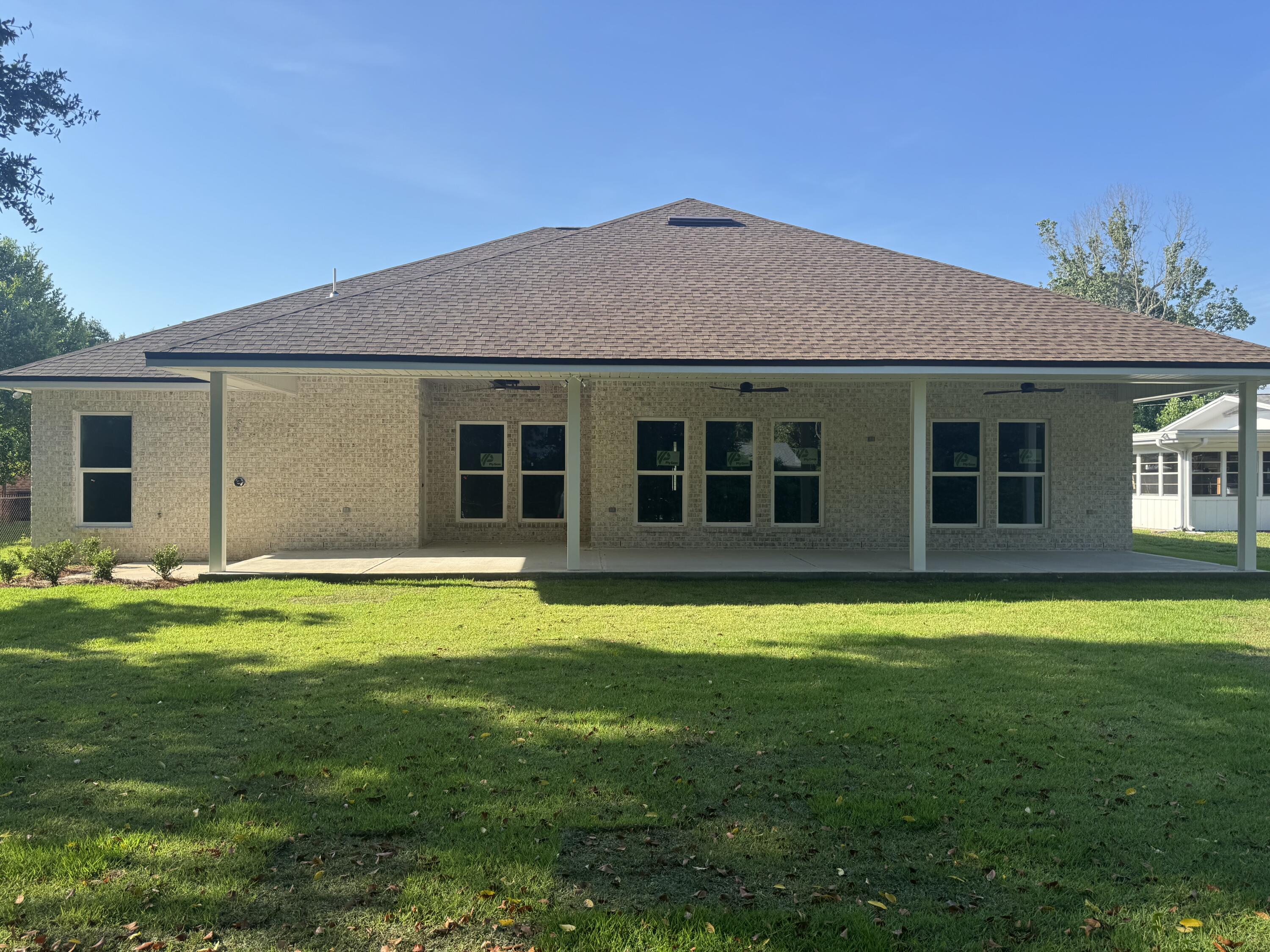 BAYOU POQUITO - Residential