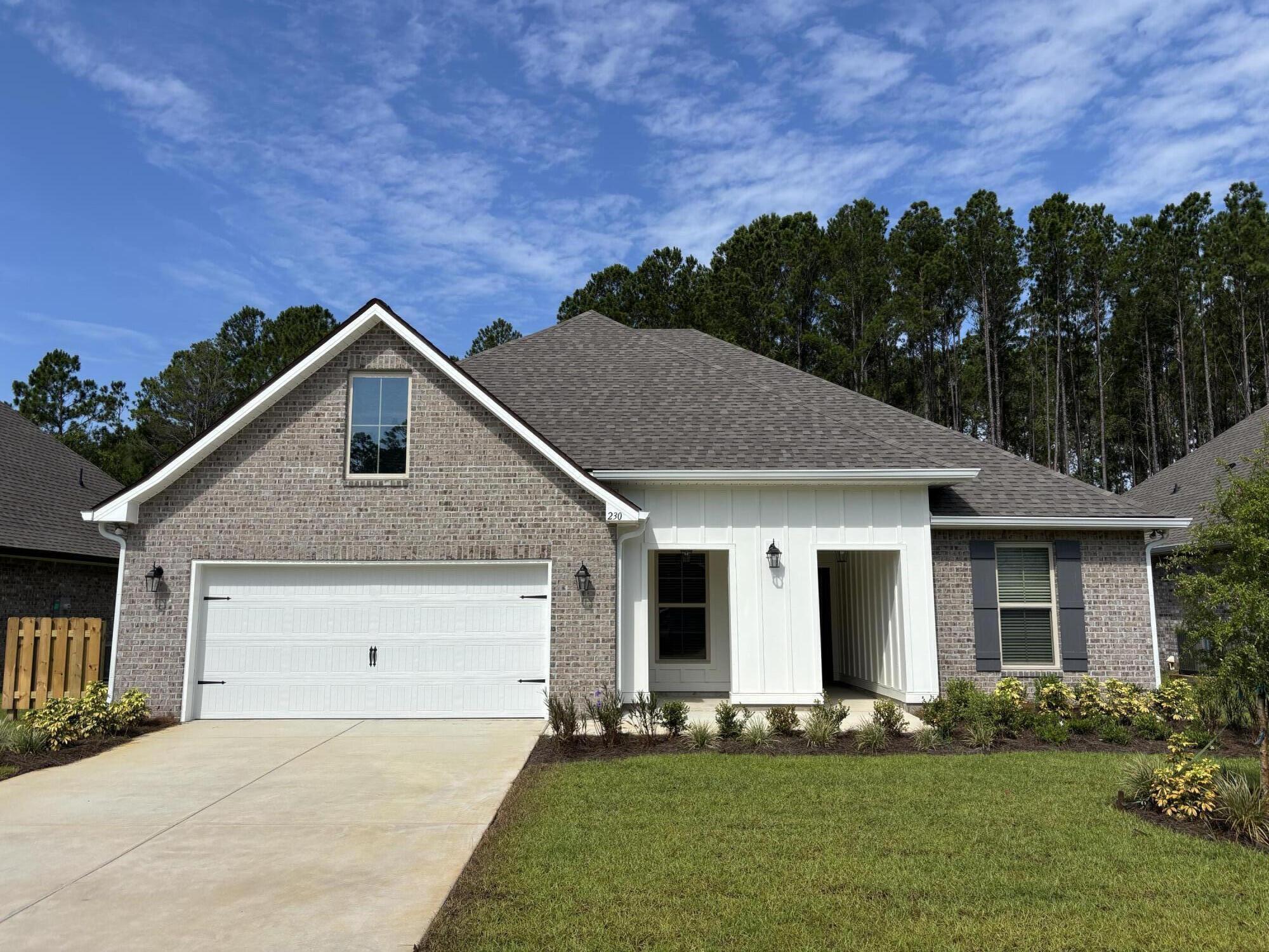 Awesome builder rate plus choose ONE free: window blinds OR fridge! Restrictions apply. 

The HICKORY III G in Starburst at Hammock Bay community offers a 5BR/3BA open design with formal dining room and separate den. Upgrades added (list attached). Features: double vanity, garden tub, separate custom tiled shower, and walk-in closet in master bath, kitchen island, walk-in pantry, boot bench at garage entry, covered porches, crown molding, recessed lighting, smart connect Wi-Fi thermostat, smoke and carbon monoxide detectors, landscaping package, architectural 30-year shingles, flood lights, and more! Energy Efficient Features: water heater, electric kitchen appliance package, vinyl low E windows, & more! Energy Star Partner.