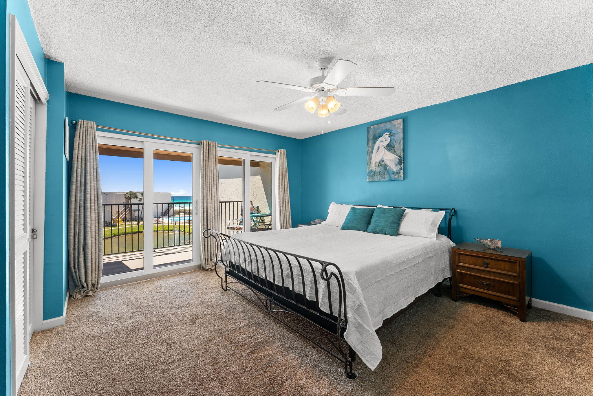 SUGAR BEACH T/H - Residential