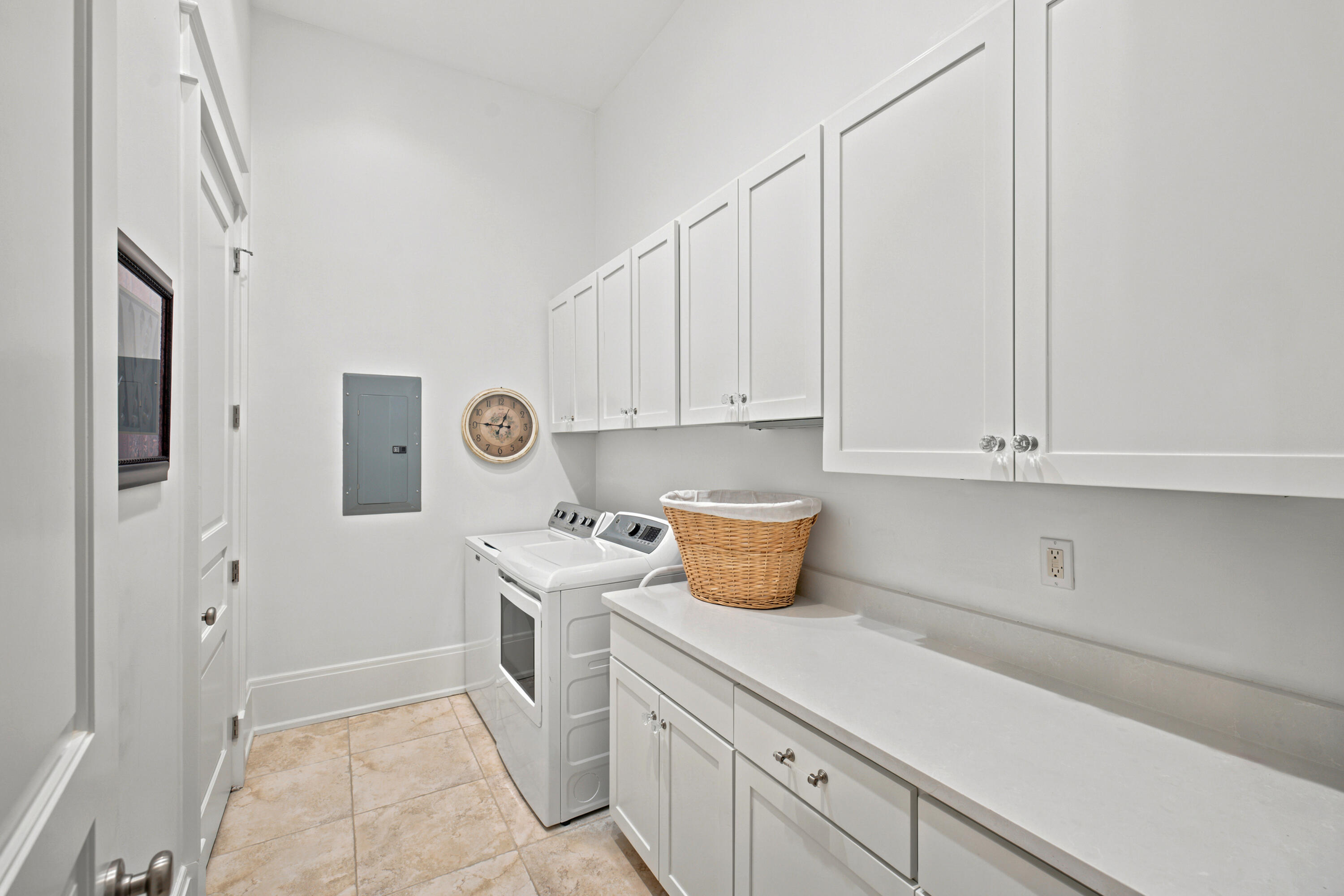 ISLAND ESTATES - Residential