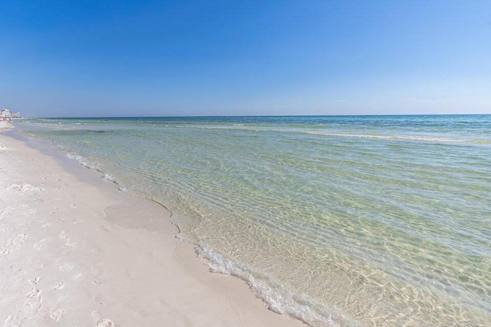ISLAND ESTATES - Residential