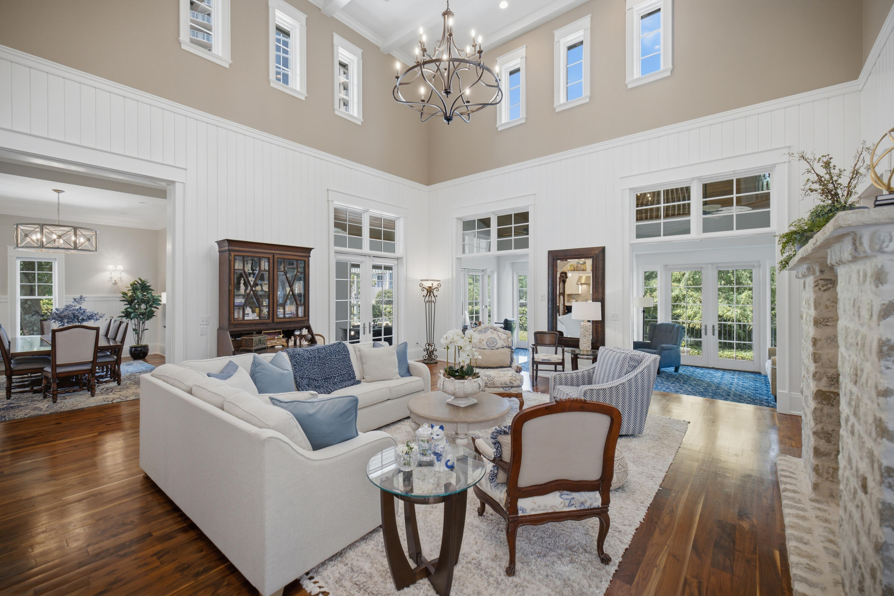 ISLAND ESTATES - Residential