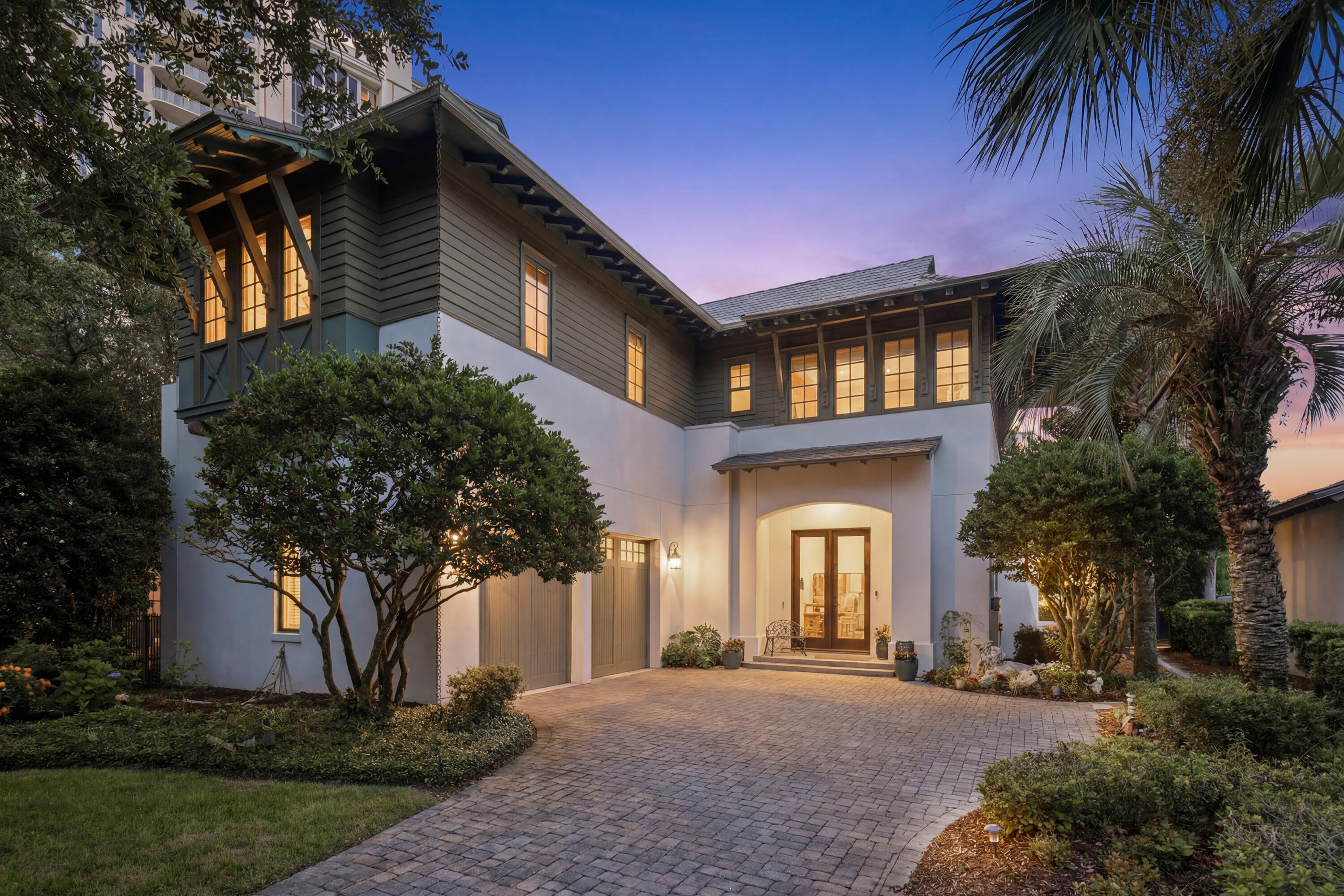 ISLAND ESTATES - Residential