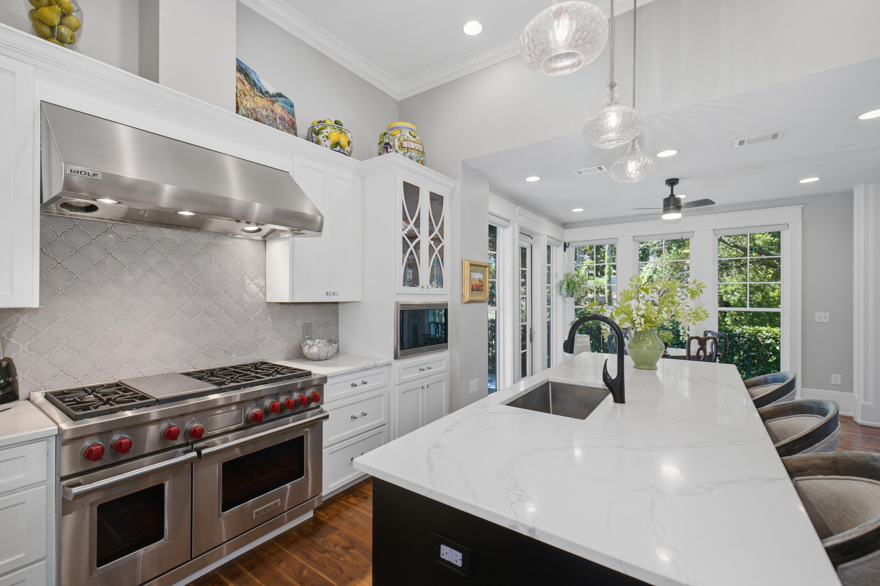 ISLAND ESTATES - Residential
