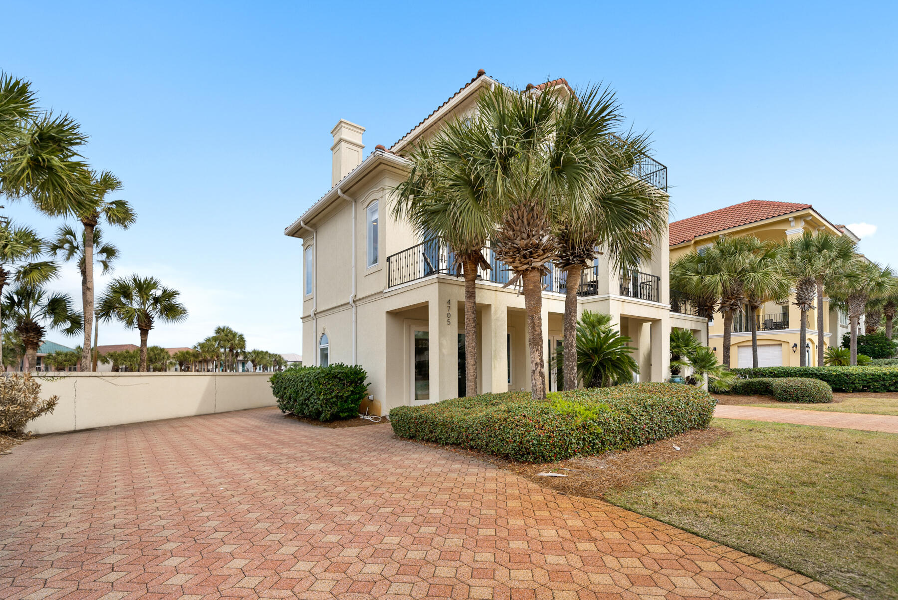 DESTINY BY THE SEA - Residential