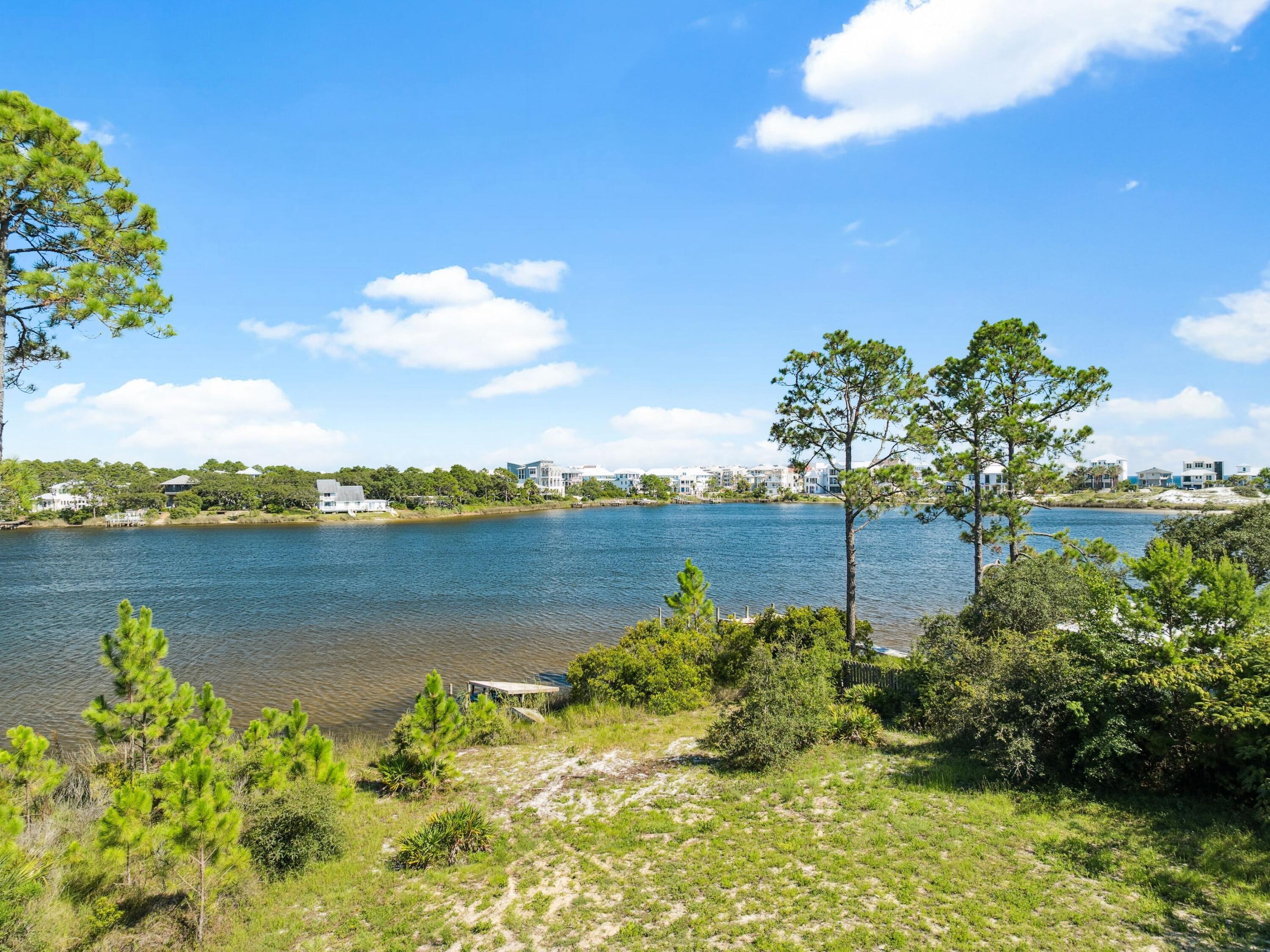 EASTERN LAKE S/D - Land
