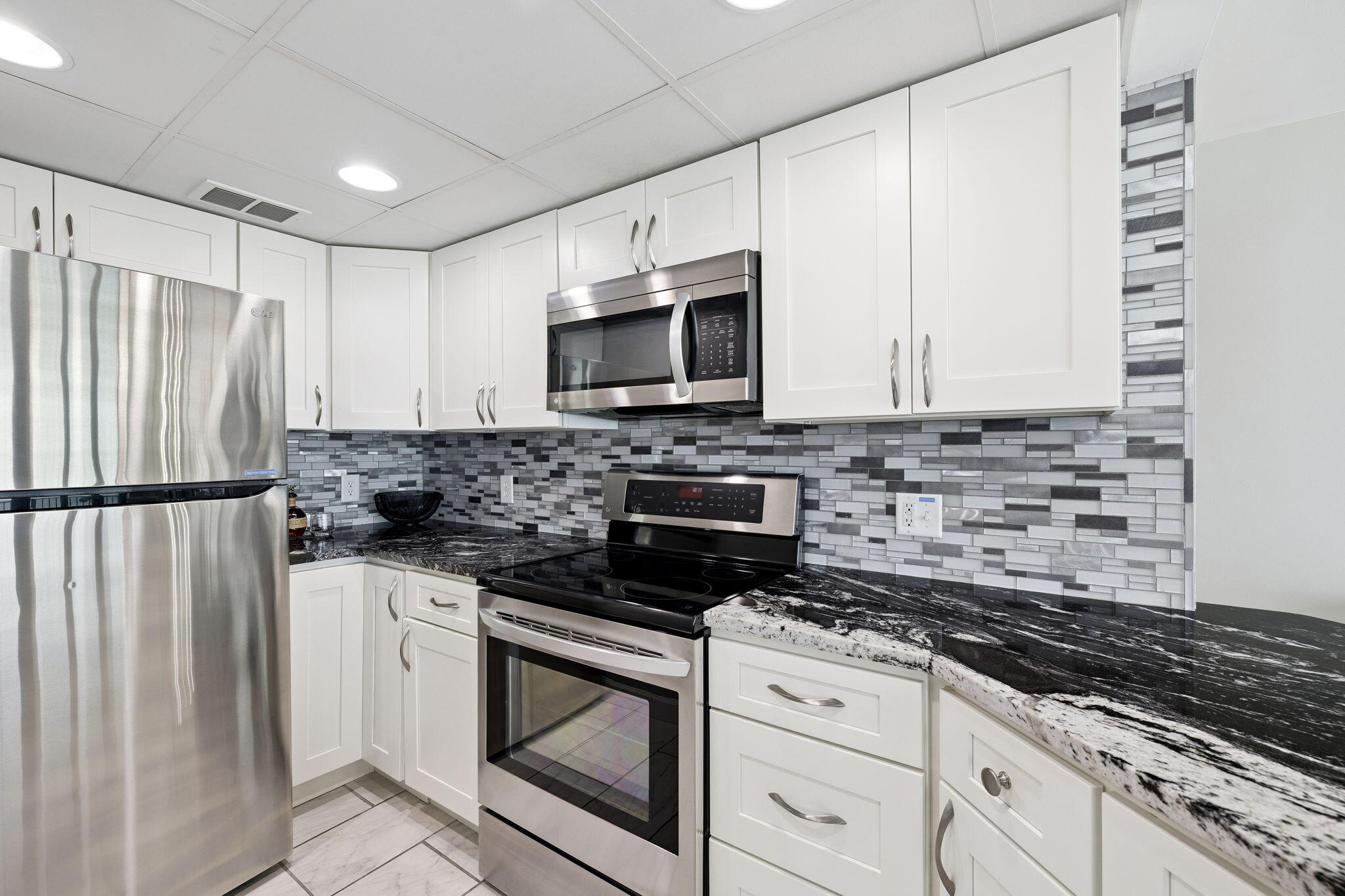 AQUAVISTA CONDO - Residential