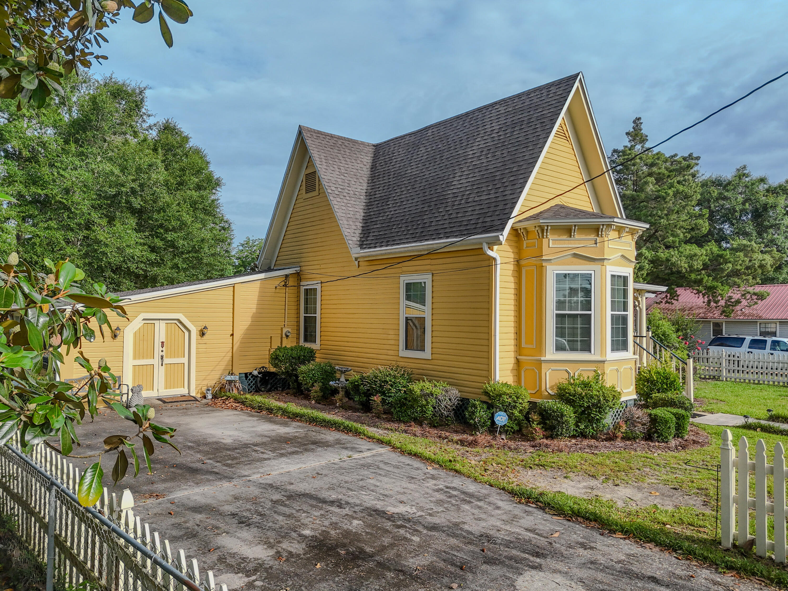 NO RECORDED SUBDIVISION - Residential