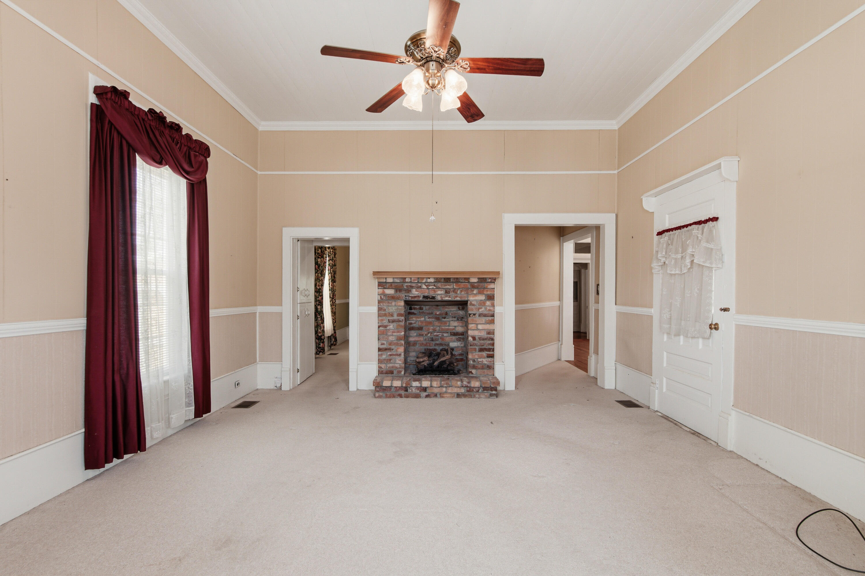 NO RECORDED SUBDIVISION - Residential
