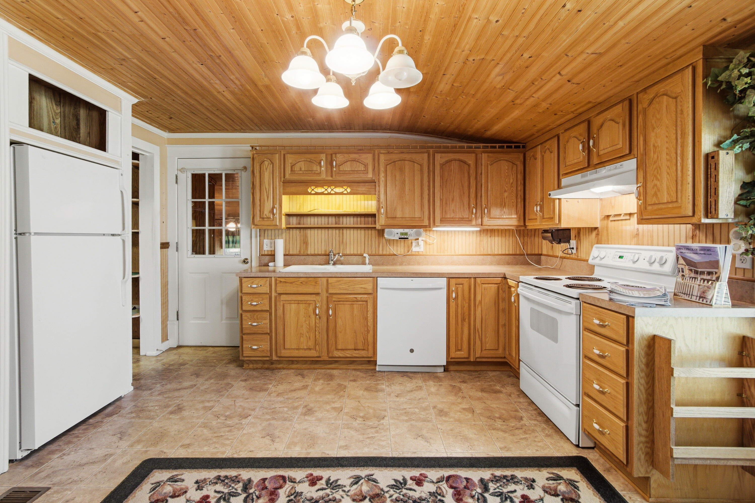 NO RECORDED SUBDIVISION - Residential