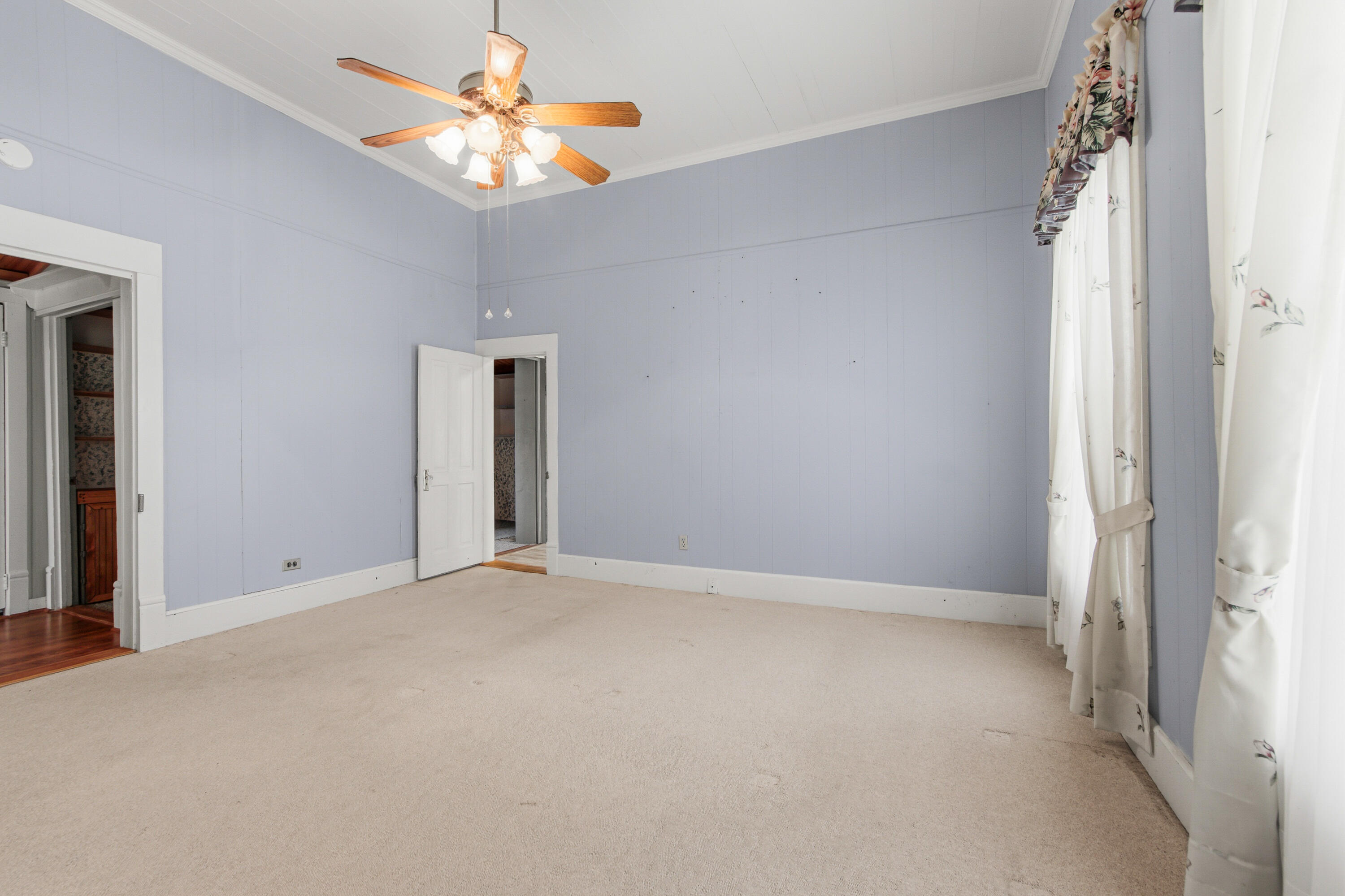 NO RECORDED SUBDIVISION - Residential