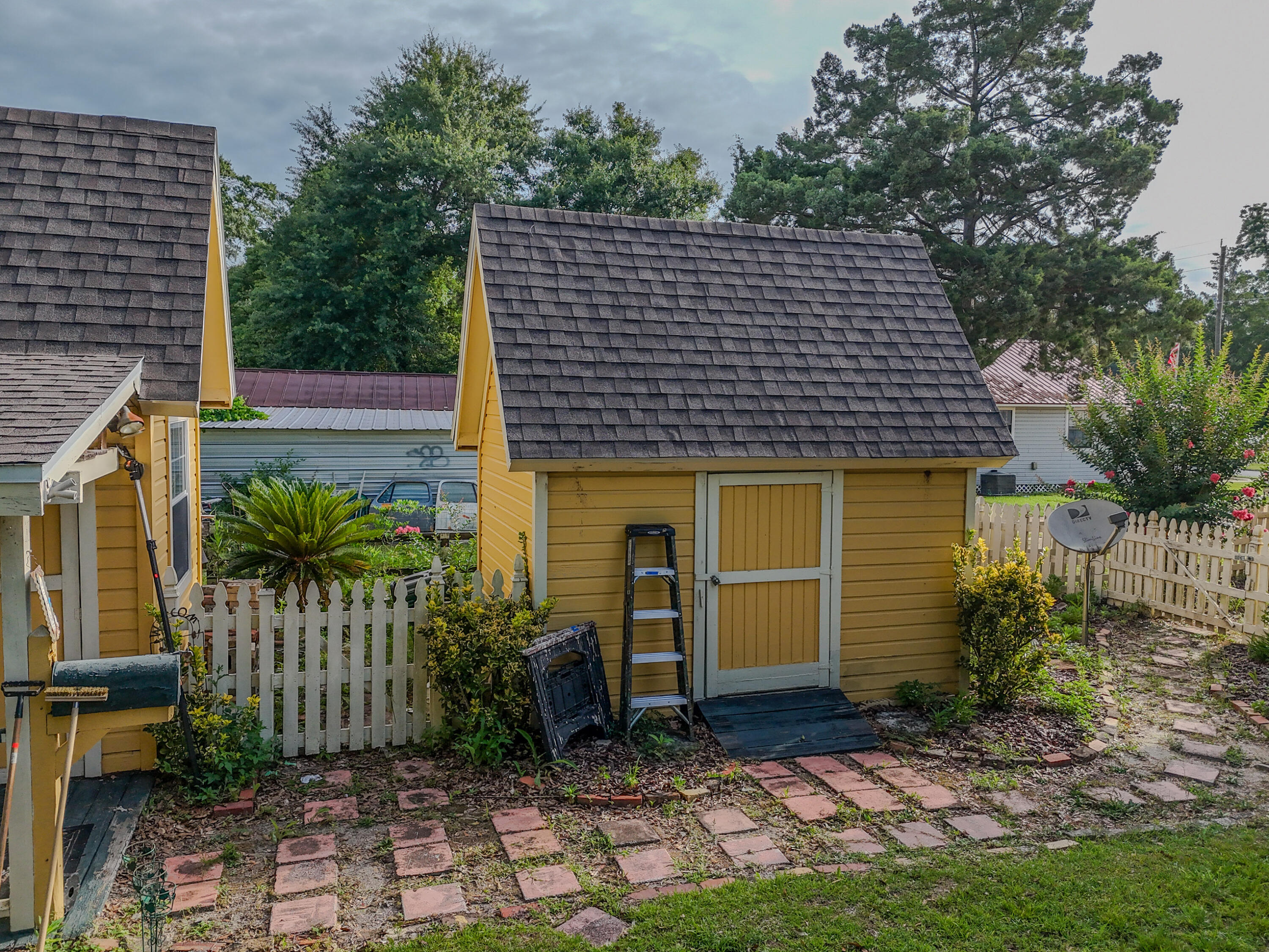 NO RECORDED SUBDIVISION - Residential