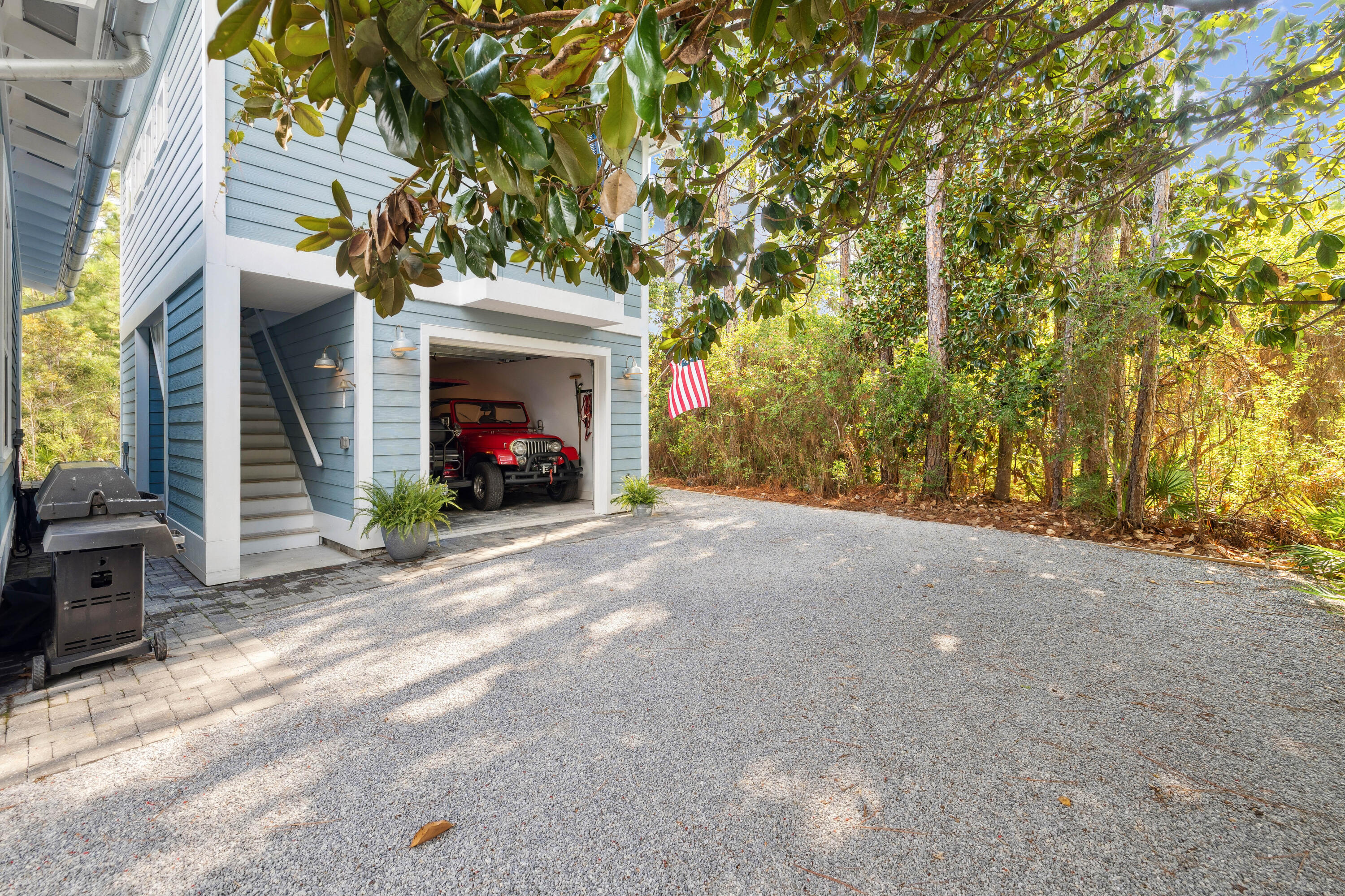 GROVE BY THE SEA - Residential