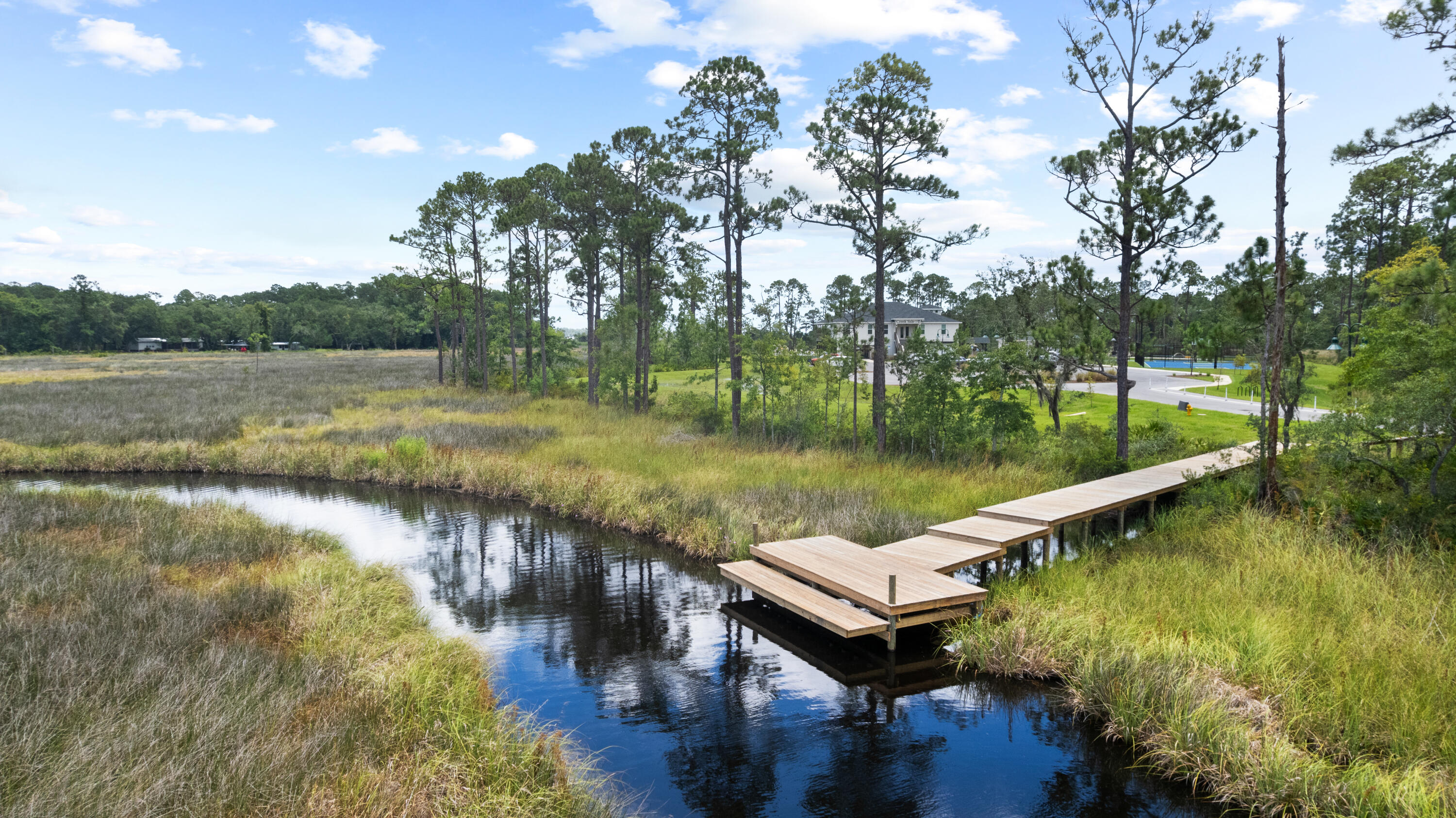 HAMMOCK BAY - Residential