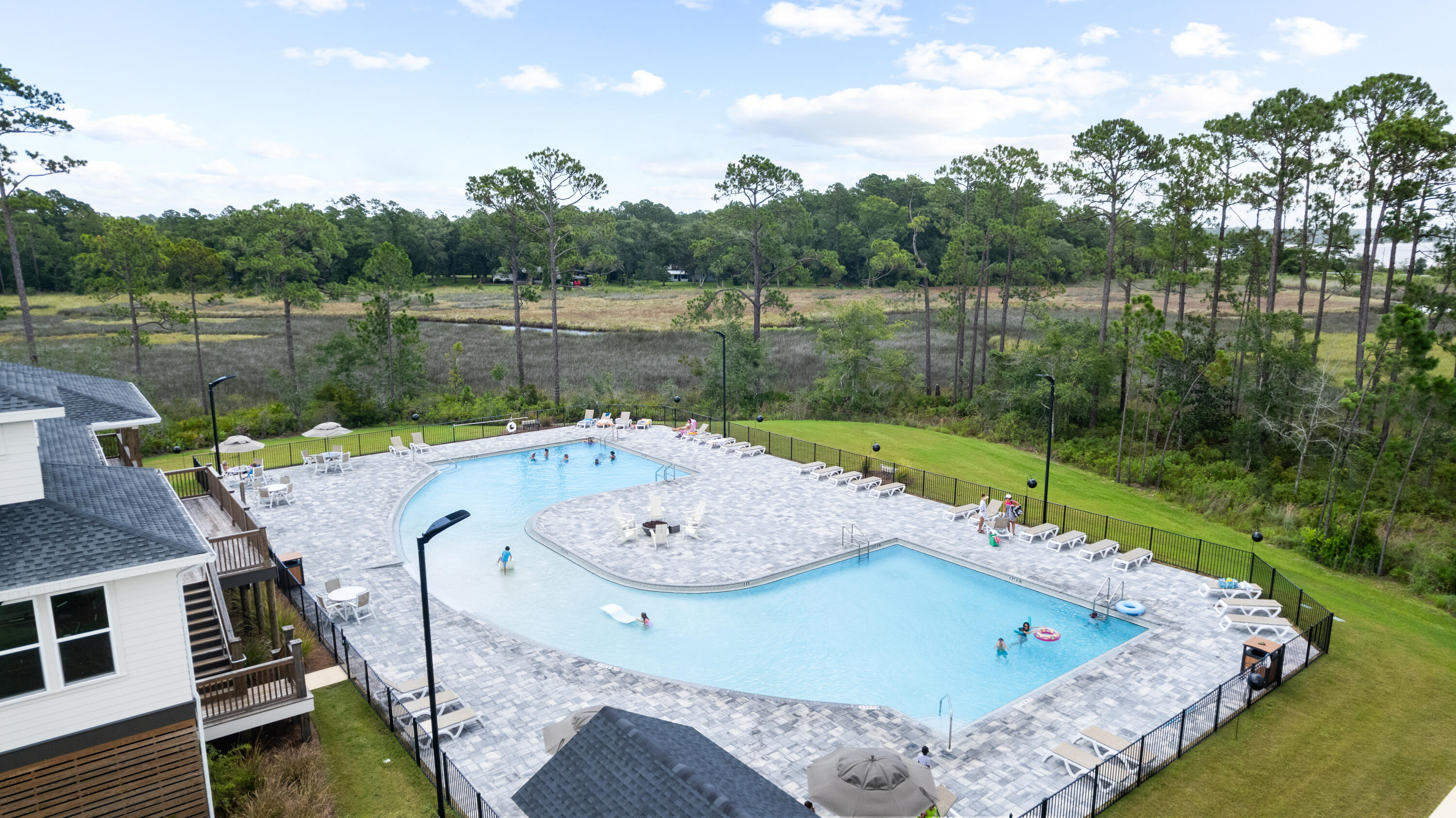 HAMMOCK BAY - Residential