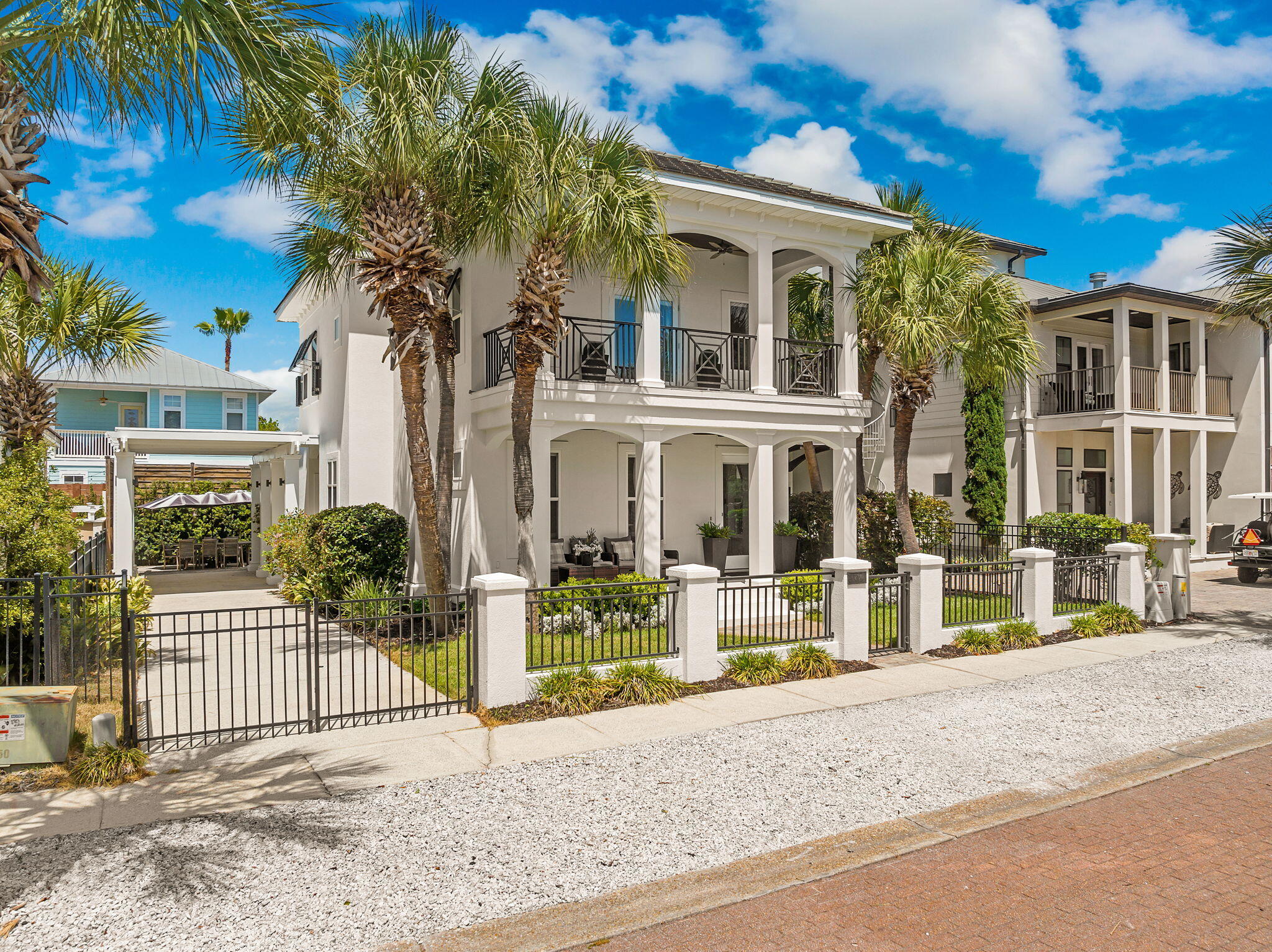 VILLAGE OF WHITE CLIFFS THE - Residential