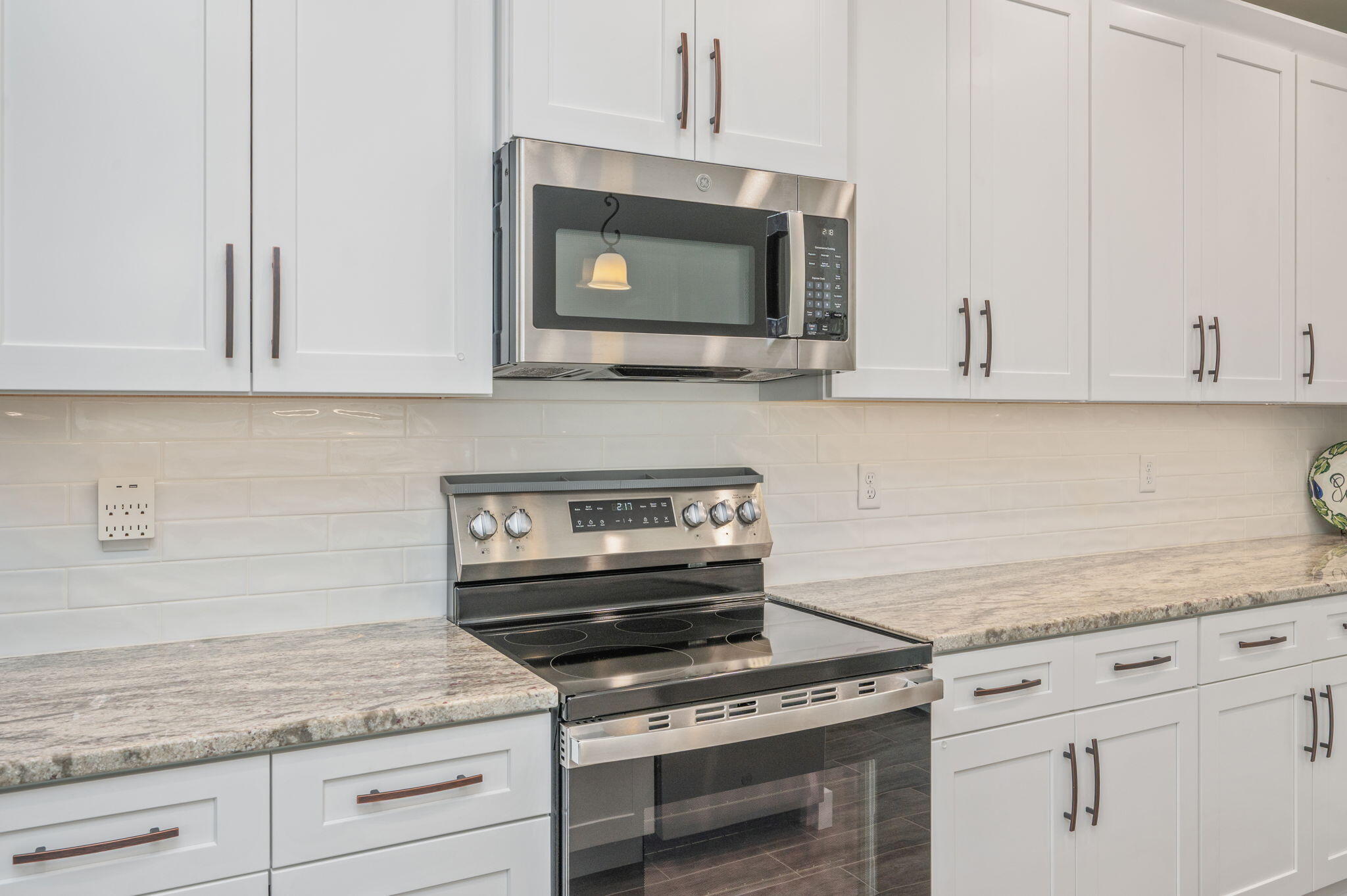 WATKINS POINTE LOT 3 - Residential