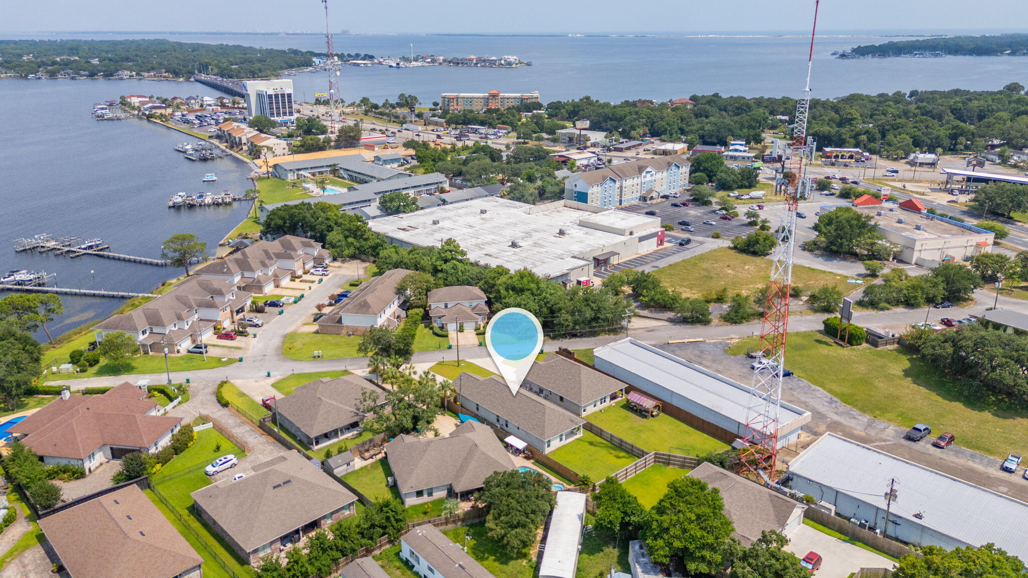 WATKINS POINTE LOT 3 - Residential