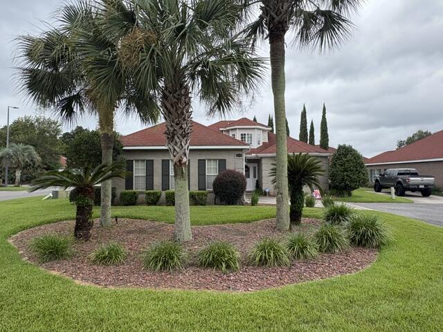 ***AVAILABLE 07 AUGUST***
**Showings begin 01 August!!**

Pets will be considered with owner approval!
Welcome home to this beautiful all-brick residence located in the desirable gated community of Magnolia Plantation in Bluewater Bay! This spacious home offers an open and inviting floor plan with professionally installed LVP flooring throughout, vaulted ceilings, and elegant architectural details.

The living room features a cozy gas fireplace, built-in shelving, decorative niches, and crown molding, creating the perfect space for relaxing or entertaining. The well-appointed kitchen offers ample cabinet and counter space, solid surface countertops, a breakfast bar, a newer refrigerator, a walk-in pantry, and a convenient view overlooking the living area.

Enjoy meals in the formal dining room complete with crown molding and a trey ceiling. The spacious primary suite is a private retreat featuring a trey ceiling, crown molding, and a luxurious ensuite bathroom with dual vanities, a jetted garden tub, separate shower, and large walk-in closet.

French doors lead to a screened-in back patio, the perfect spot to enjoy your morning coffee or unwind at the end of the day. Located in a sought-after gated community with convenient access to Bluewater Bay amenities, shopping, dining, and nearby bases.

Don't miss the opportunity to make this beautiful home your next address, schedule your showing today! Obligo: ***Cut the Upfront Costs -- Move In Without a Security Deposit!***
We've partnered with Obligo to help qualified renters save money when it matters most.

*All pets are registered via pet screening, and all assistance animals are verified through the same screening process.**

**Carpet cleaning (if applicable) & Admin Fee charged **

Tenant to verify all data. Please contact Sound Choice Real Estate to schedule a showing- 850-389-8533.

***Approval is based on several factors as follows***
- Rental History and Verification
- Employment History and Verification
- Credit History
- Criminal Background & Terrorist Database Check
- Pet Verification