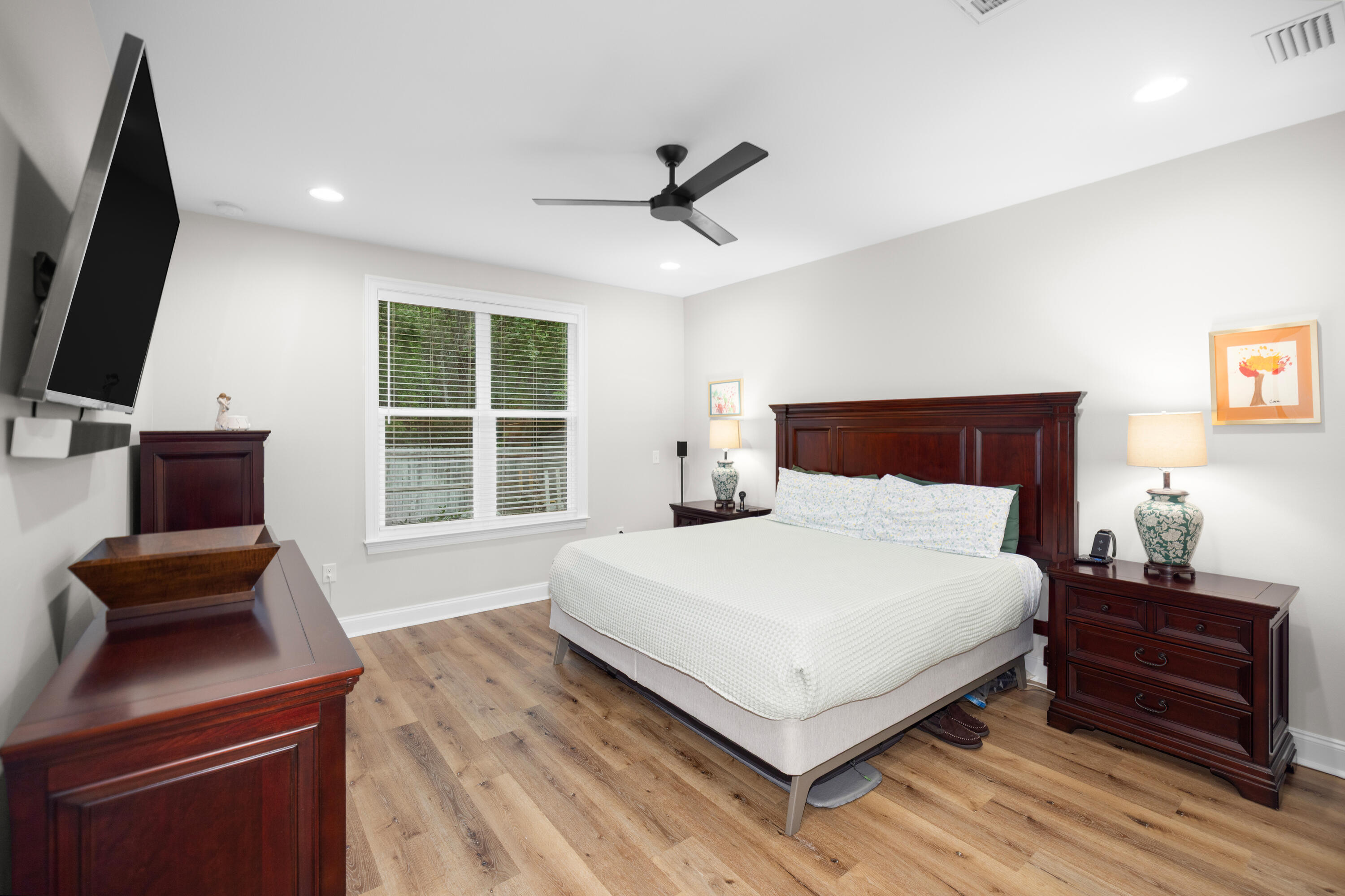 RAIDERS LANDING PHASE II - Residential Lease