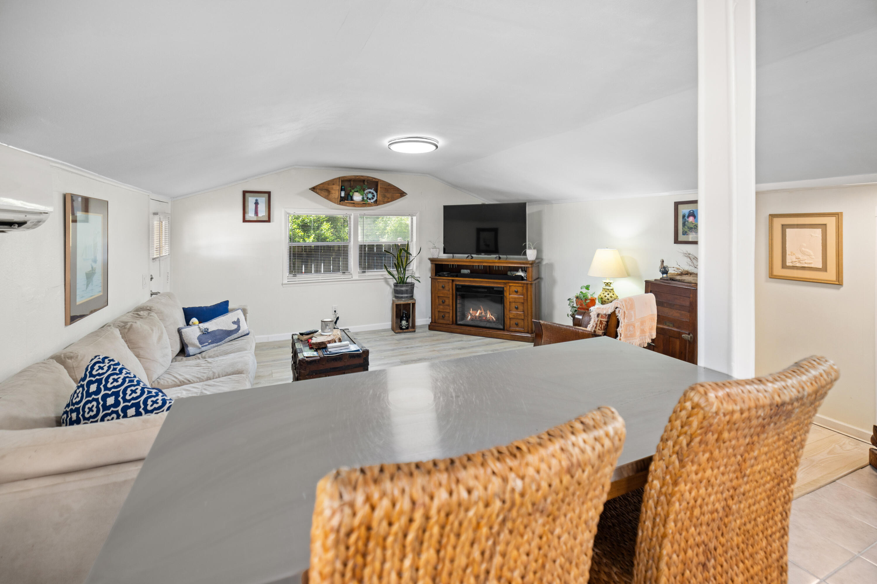 VILLA TASSO TOWN OF - Residential