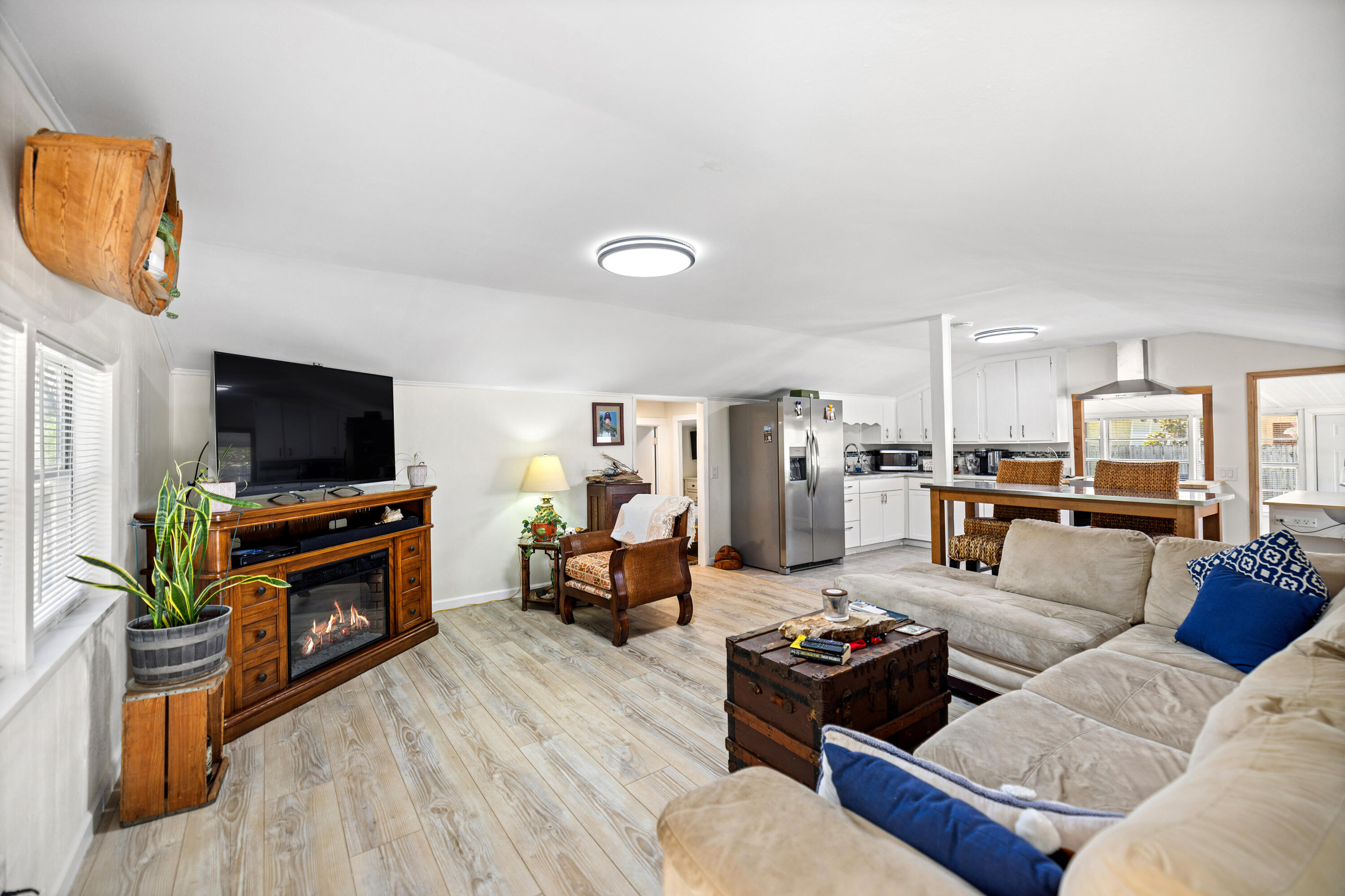 VILLA TASSO TOWN OF - Residential