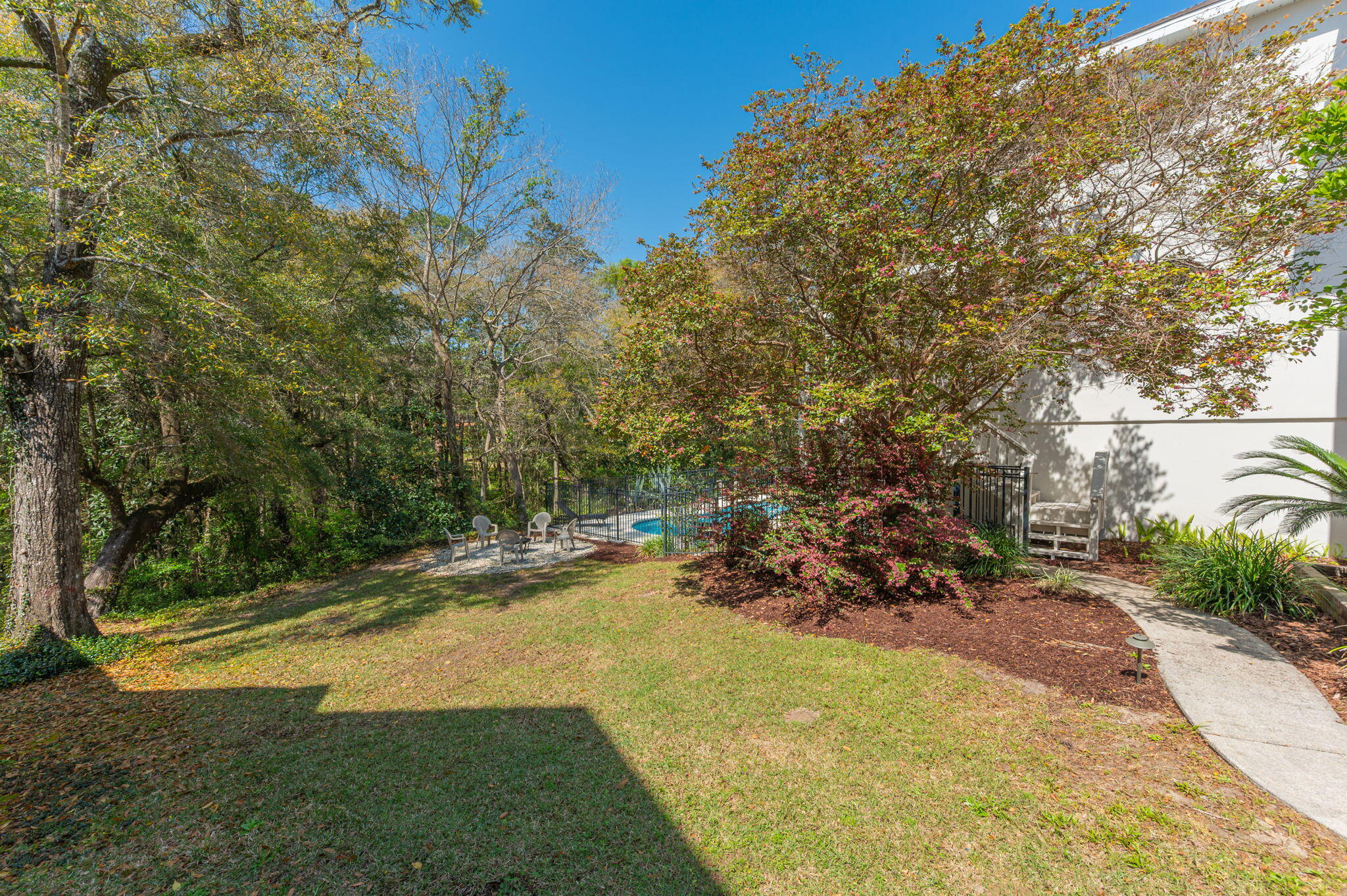 ROCKY BAYOU ESTATES 07 - Residential