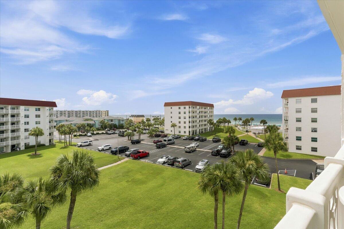 EL MATADOR CONDO - Residential