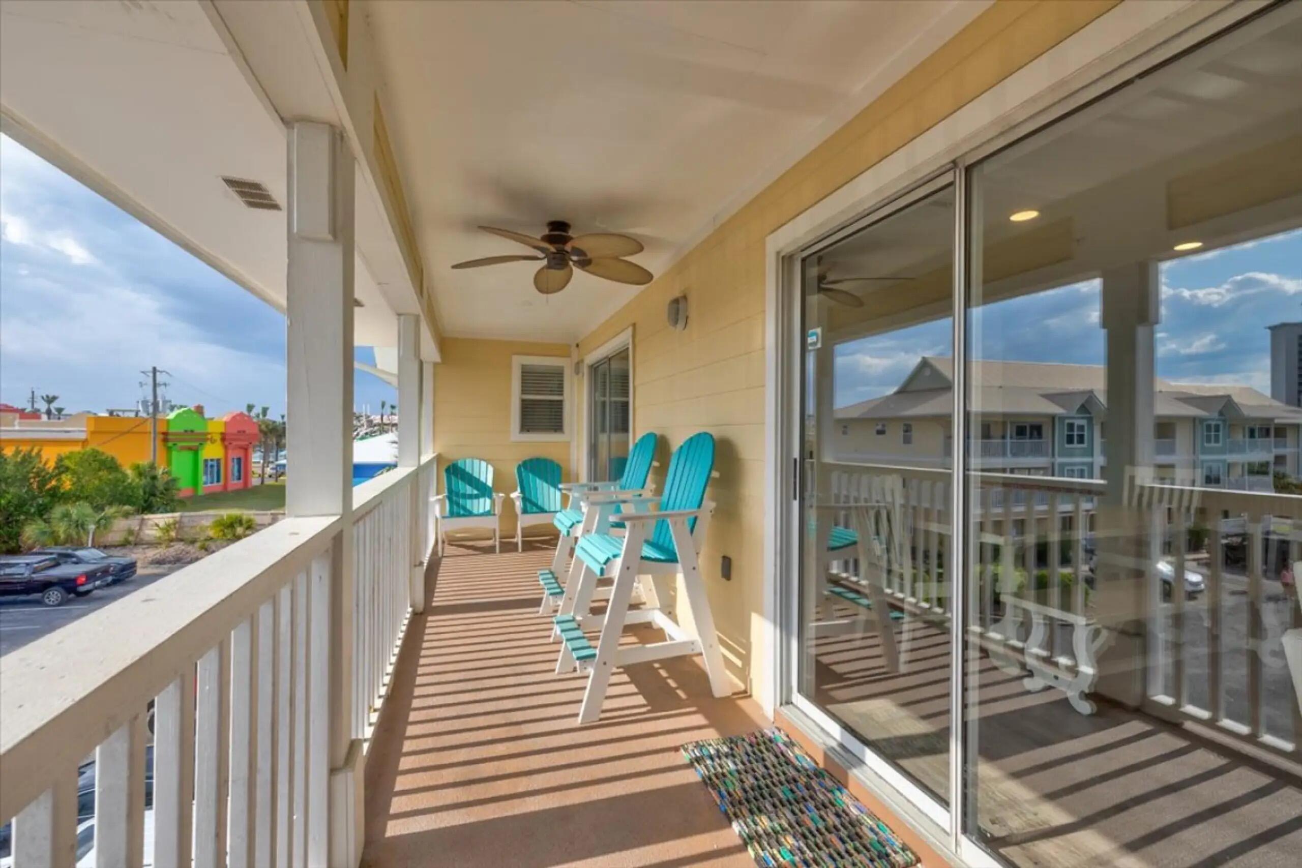 TURNKEY condo with deeded beach access in the heart of Destin! This beautifully updated 3-bedroom, 3-bath top-floor unit is ideally located south of Hwy 98, just steps from the sugar-white sands and emerald waters.

Offered fully furnished and rental-ready, this property features a spacious private balcony perfect for enjoying warm Gulf breezes. Inside, you'll find a stylish shiplap-accented dining area, a fully equipped kitchen with stainless steel appliances, quartz countertops, and a modern tile backsplash. Luxury vinyl plank flooring runs throughout, complemented by tiled bathroom floors for a clean, coastal finish.