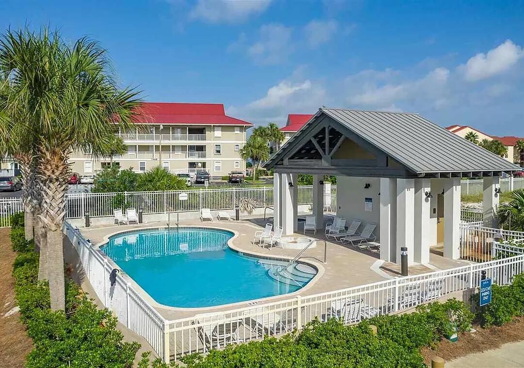 BY THE SEA - Residential