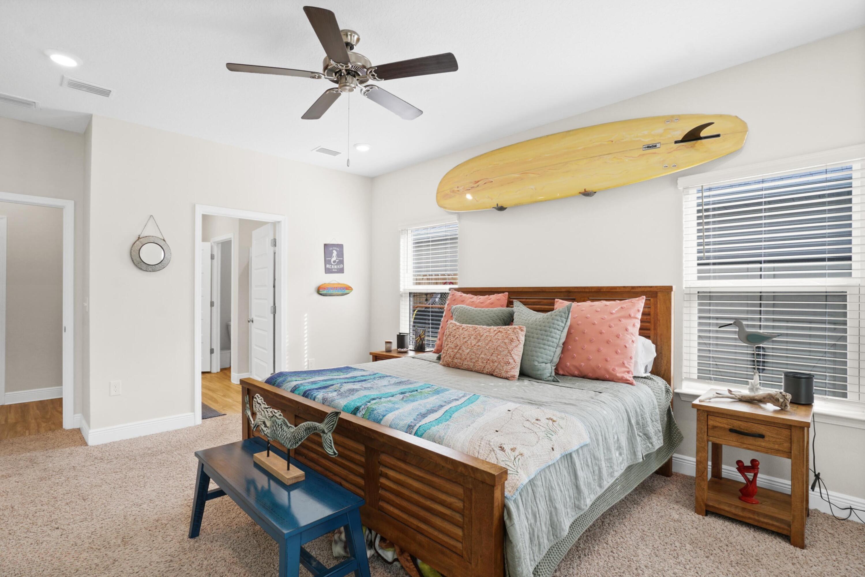 EMERALD COVE VILLAS - Residential