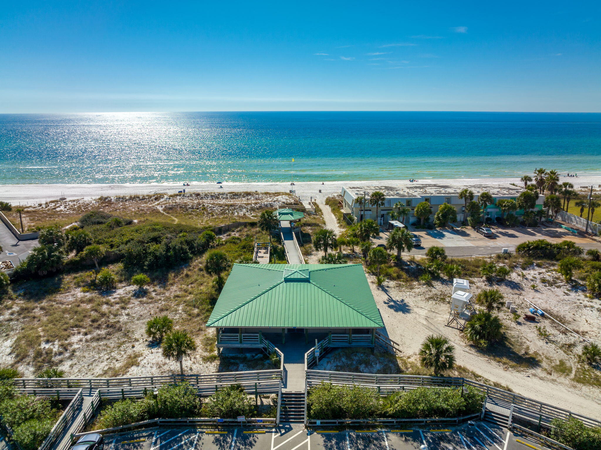 EMERALD COVE VILLAS - Residential