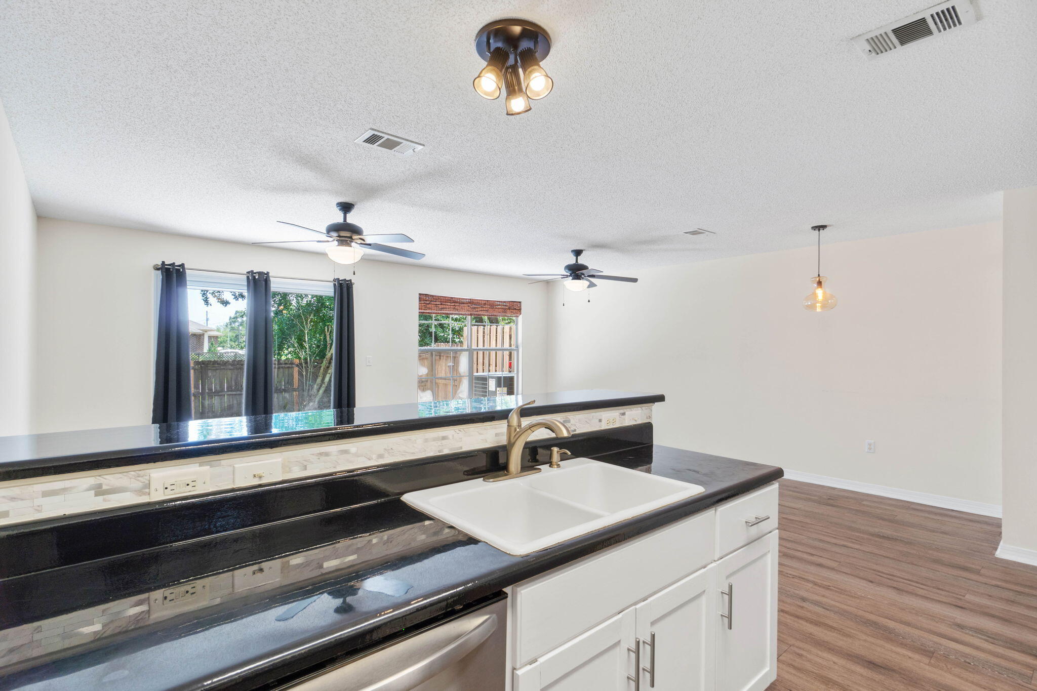DOMENICAS COVE T/H - Residential