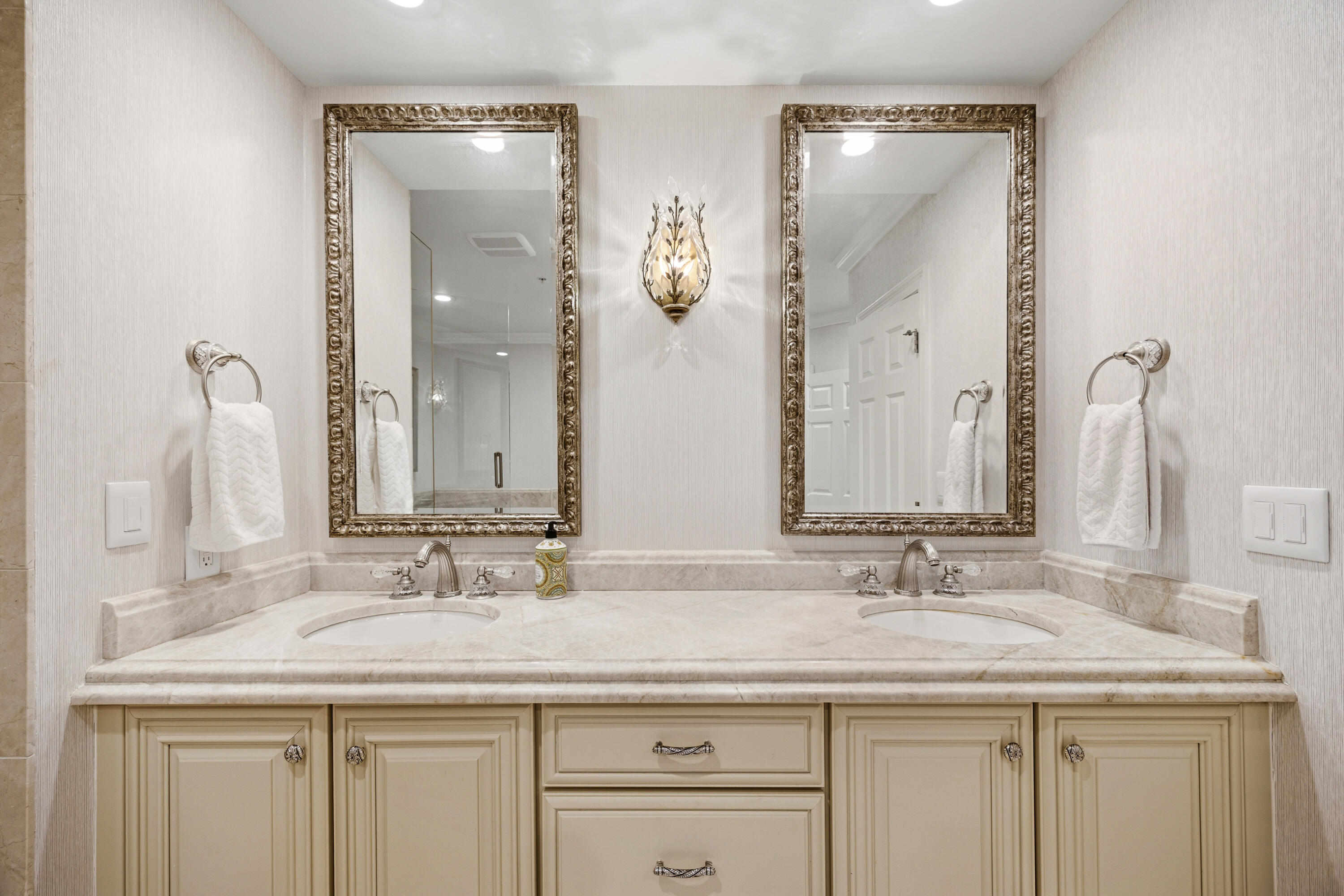 GRAND HARBOR DESTIN CONDO UNIT 1040 - Residential
