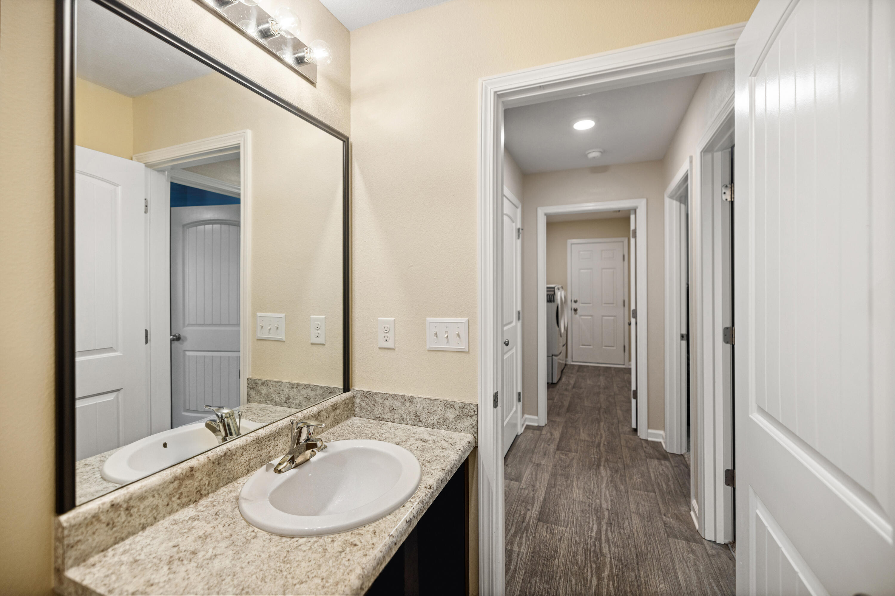 MANORS OF MAGNOLIA HILLS - Residential