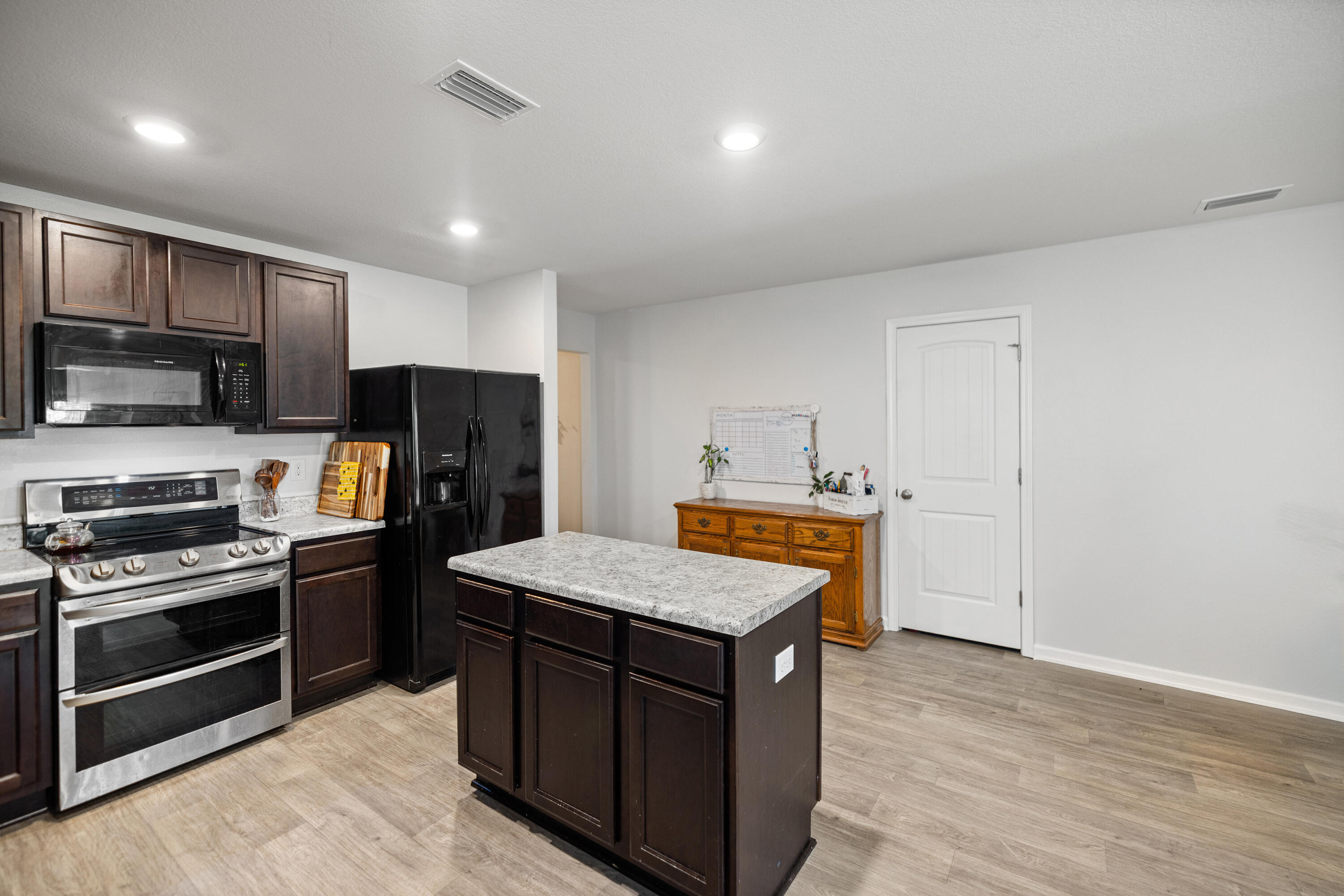 MANORS OF MAGNOLIA HILLS - Residential