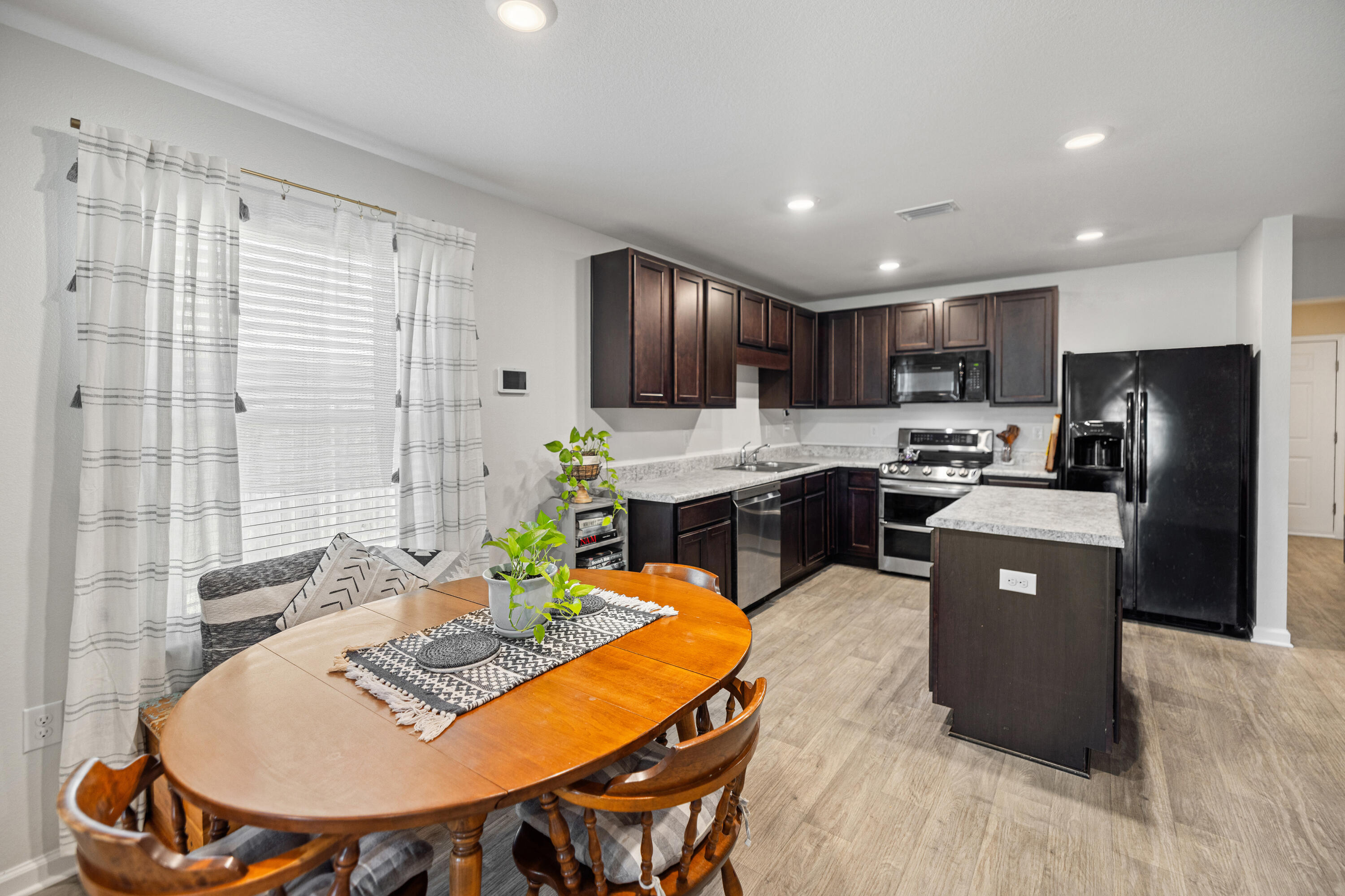MANORS OF MAGNOLIA HILLS - Residential
