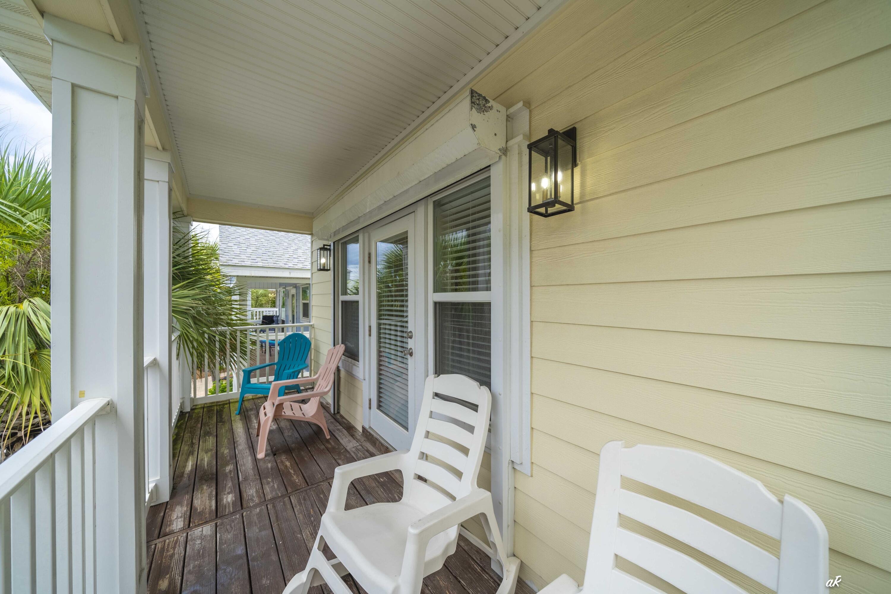 HOLIDAY BEACH UNIT 16 - Residential