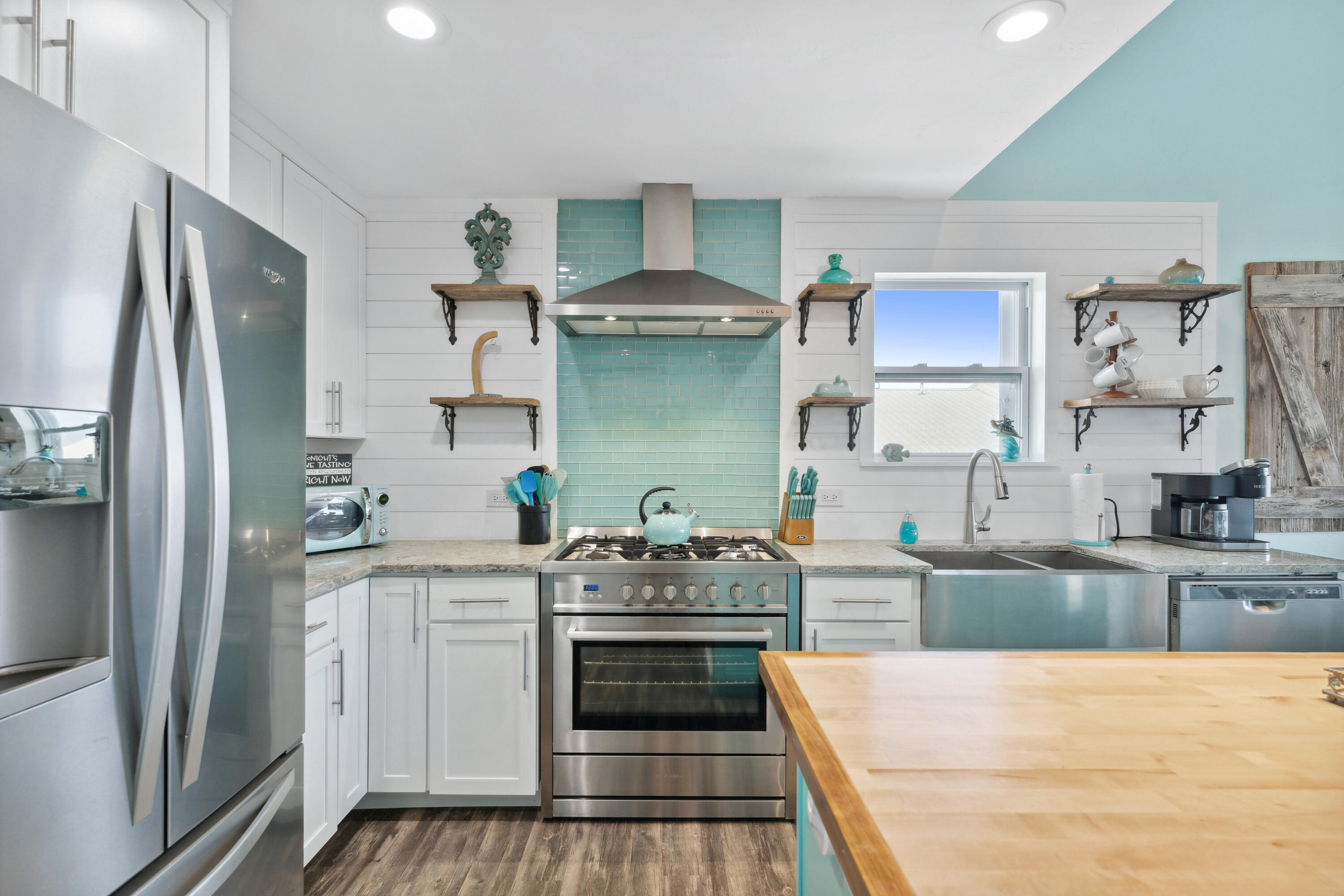 HOLIDAY ISLE - Residential