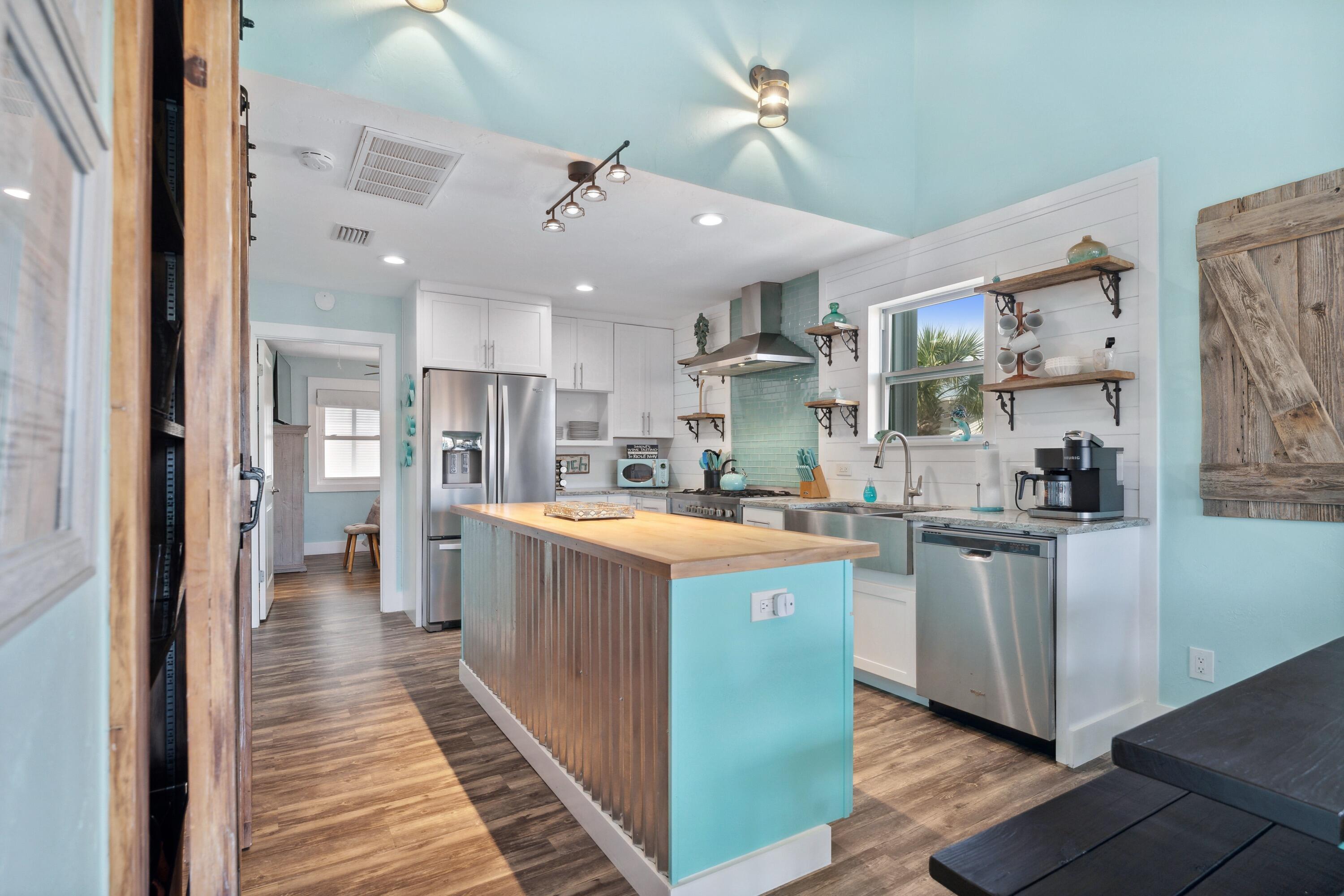 HOLIDAY ISLE - Residential