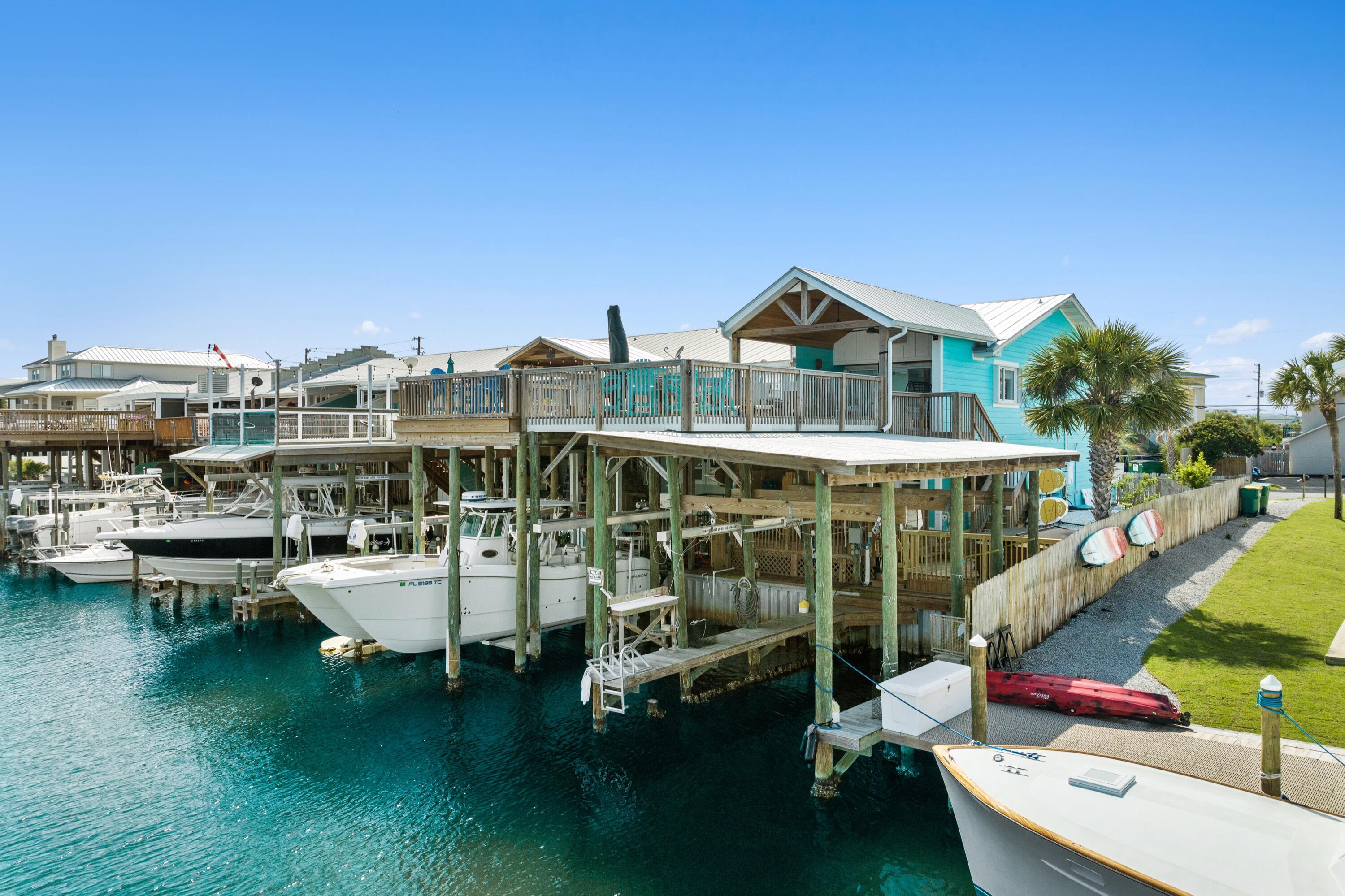 HOLIDAY ISLE - Residential