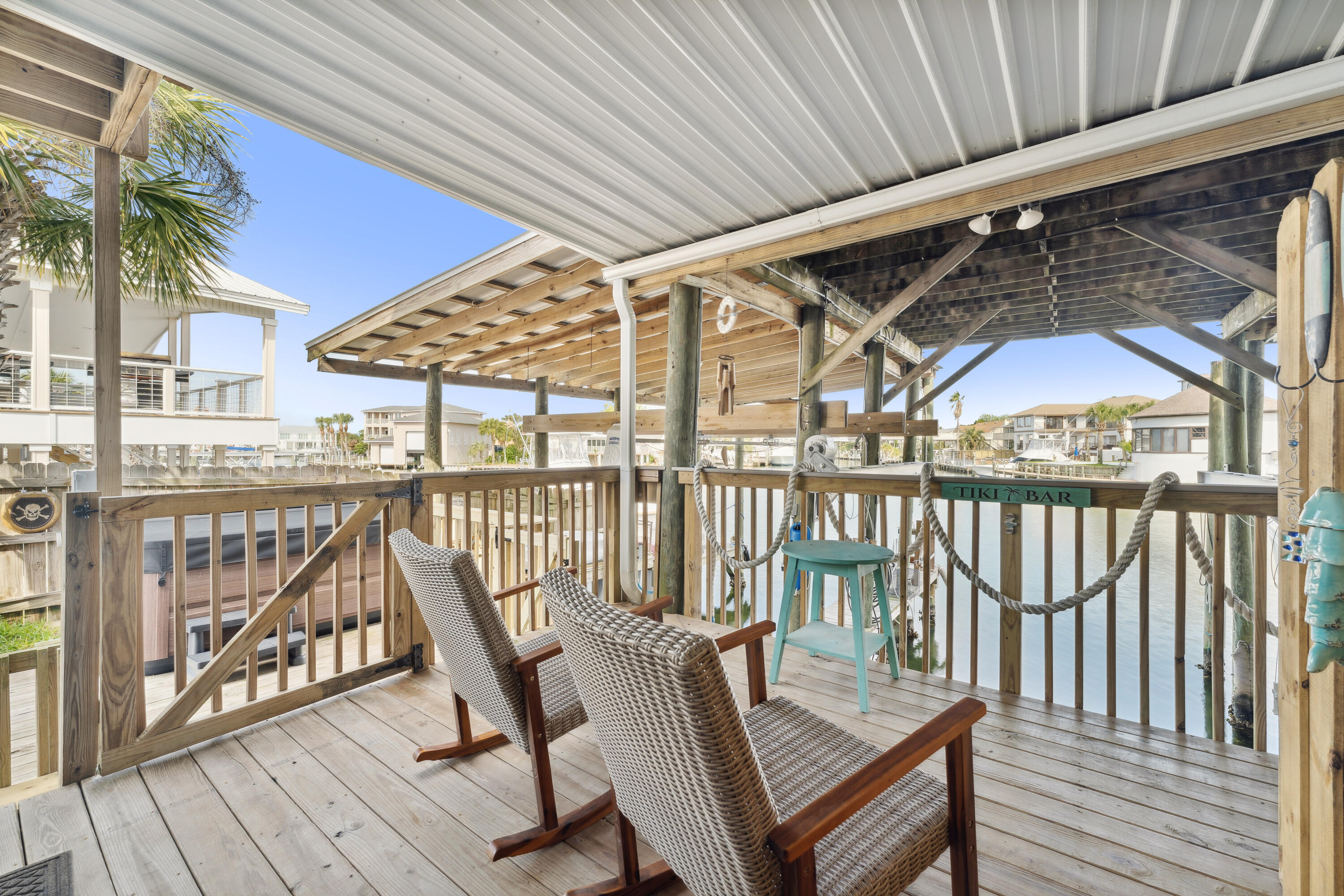 HOLIDAY ISLE - Residential