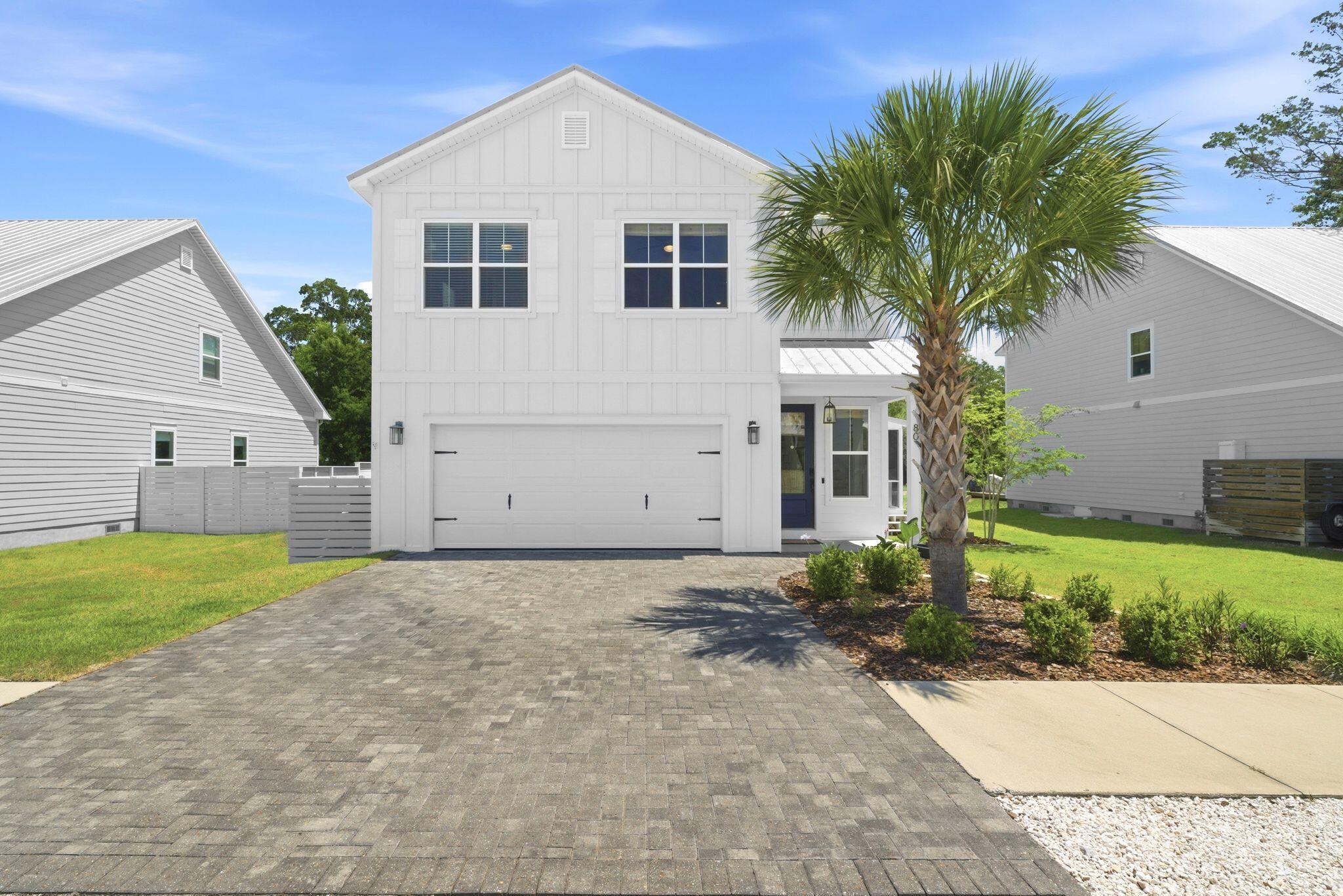 Daxton On The Bay - Residential